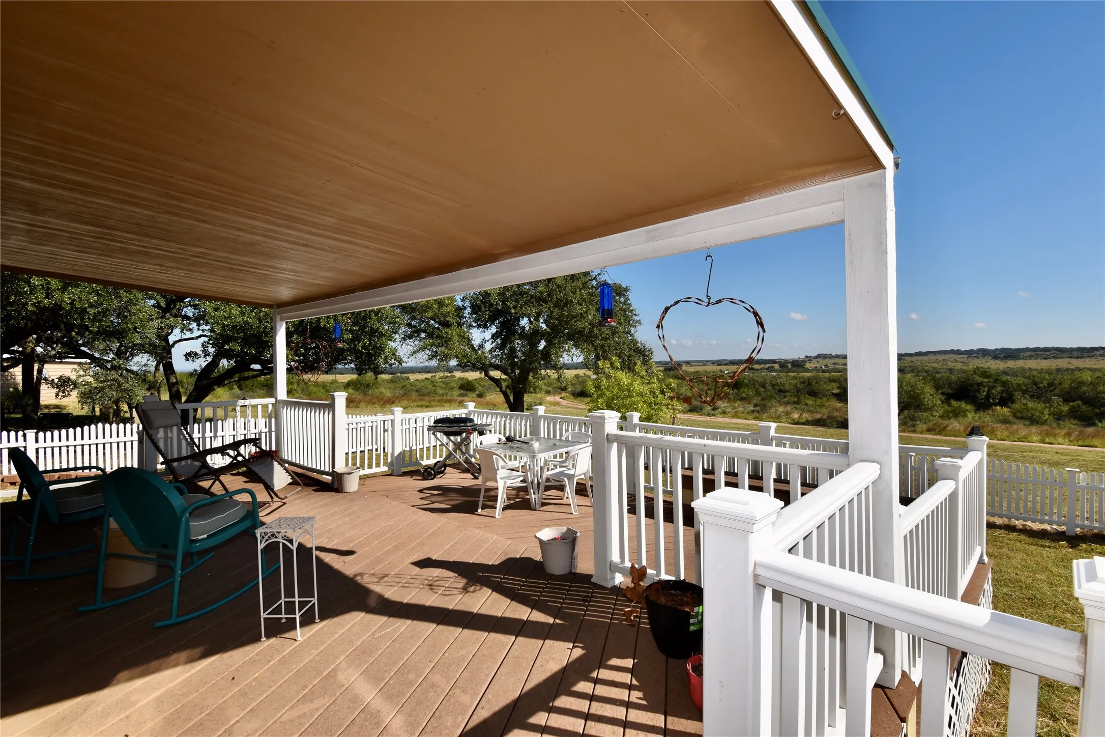 Single Family Residence For Sale in Mc Culloch County , 159 Private Road 939, Brady, Texas 76825, 4 Bedroom, 3 Bathroom, 2 Garage spaces, 2,300 Sqft, built in 2006, mls#21295694, Real Estate Agent in Brady, Homes For Sale in Mc Culloch county, Homes For Sale in Brady, Realtor in Brady Texas, Real Estate Brokerage Independent Realty Texas, Luminita Cordes Realtor
