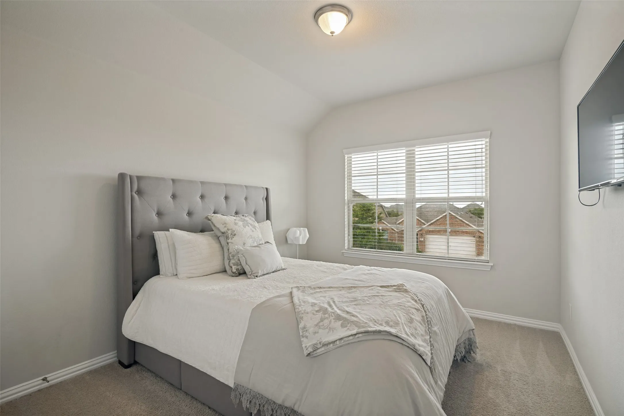 Single Family Residence For Sale in Kaufman County , 2062 Avondown Road, Forney, Texas 75126, 4 Bedroom, 4 Bathroom, 2 Garage spaces, 3,173 Sqft, built in 2018, mls#21296242, Real Estate Agent in Forney, Homes For Sale in Kaufman county, Homes For Sale in Forney, Realtor in Forney Texas, Real Estate Brokerage Independent Realty Texas, Luminita Cordes Realtor