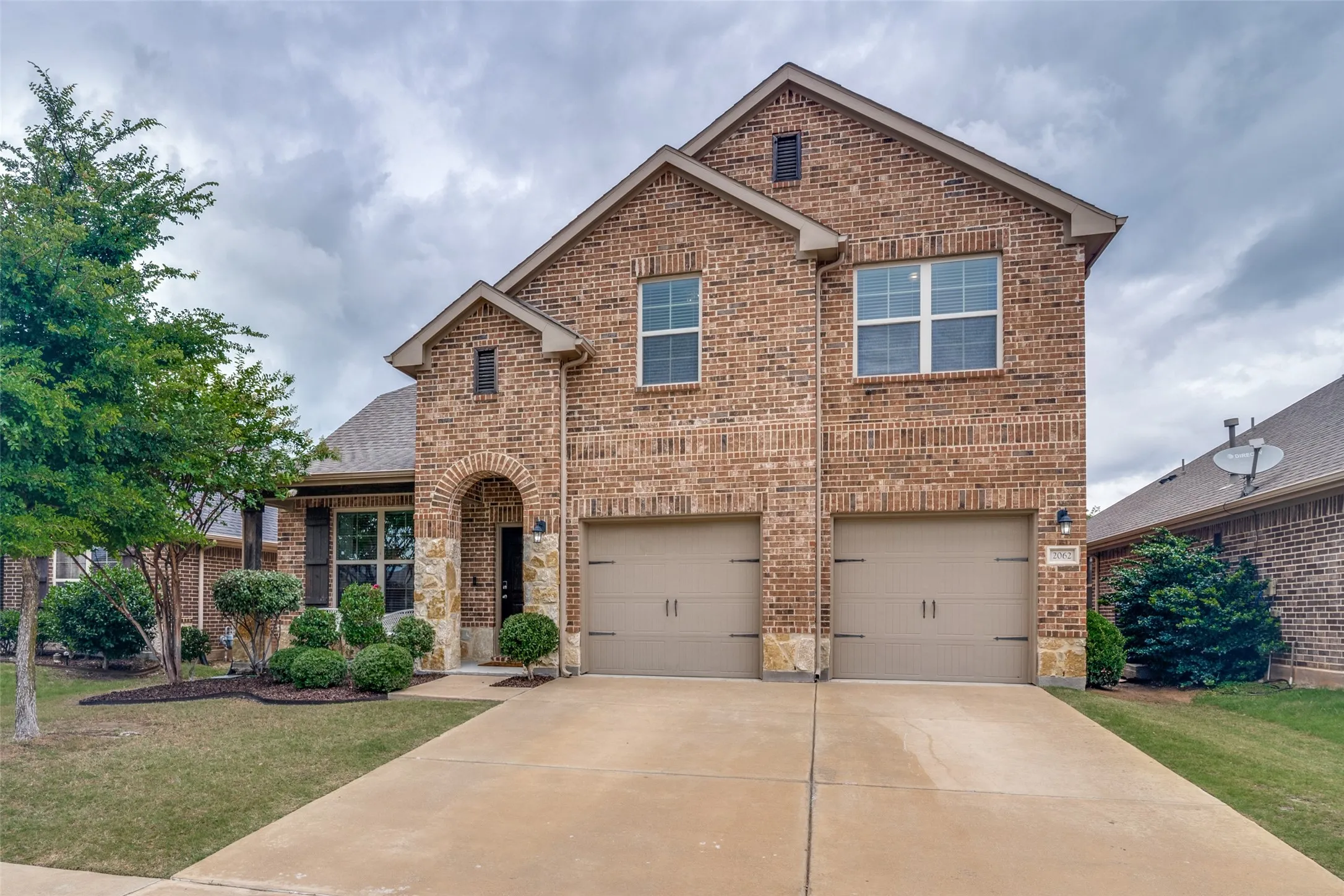 Single Family Residence For Sale in Kaufman County , 2062 Avondown Road, Forney, Texas 75126, 4 Bedroom, 4 Bathroom, 2 Garage spaces, 3,173 Sqft, built in 2018, mls#21296242, Real Estate Agent in Forney, Homes For Sale in Kaufman county, Homes For Sale in Forney, Realtor in Forney Texas, Real Estate Brokerage Independent Realty Texas, Luminita Cordes Realtor