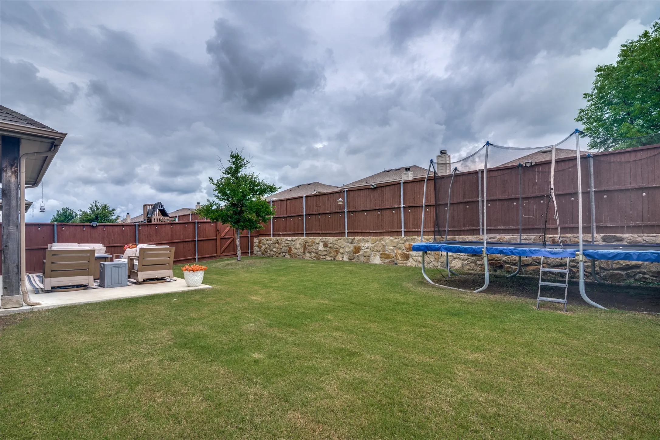 Single Family Residence For Sale in Kaufman County , 2062 Avondown Road, Forney, Texas 75126, 4 Bedroom, 4 Bathroom, 2 Garage spaces, 3,173 Sqft, built in 2018, mls#21296242, Real Estate Agent in Forney, Homes For Sale in Kaufman county, Homes For Sale in Forney, Realtor in Forney Texas, Real Estate Brokerage Independent Realty Texas, Luminita Cordes Realtor