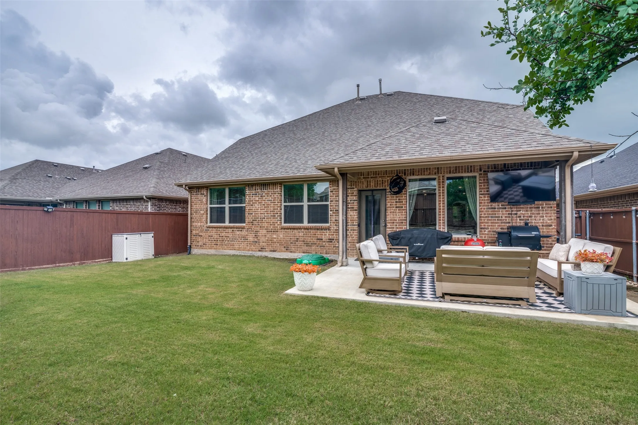 Single Family Residence For Sale in Kaufman County , 2062 Avondown Road, Forney, Texas 75126, 4 Bedroom, 4 Bathroom, 2 Garage spaces, 3,173 Sqft, built in 2018, mls#21296242, Real Estate Agent in Forney, Homes For Sale in Kaufman county, Homes For Sale in Forney, Realtor in Forney Texas, Real Estate Brokerage Independent Realty Texas, Luminita Cordes Realtor