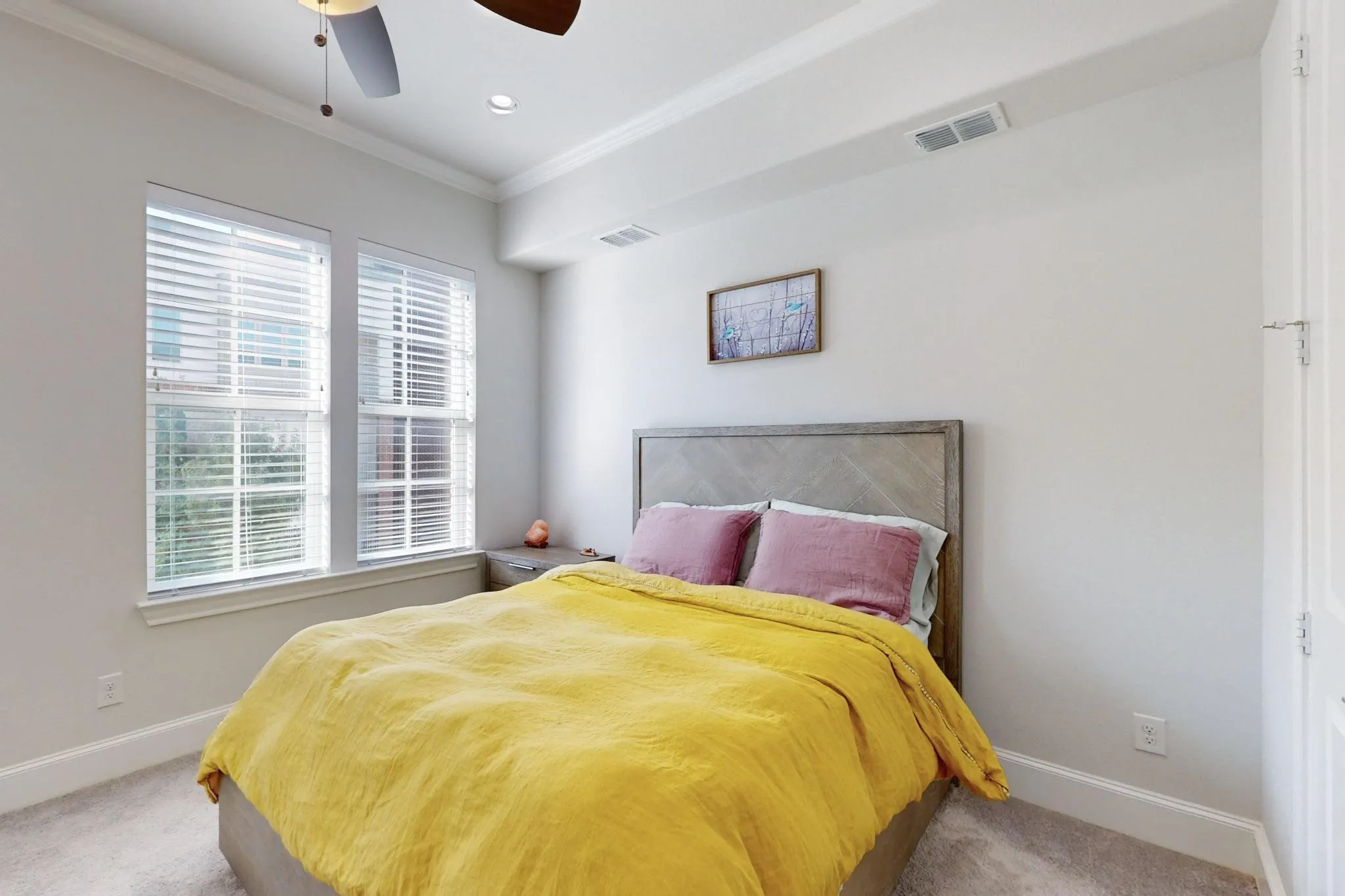 Townhouse For Rent in Dallas County , 638 Dalton Lane 802, Irving, Texas 75039, 2 Bedroom, 3 Bathroom, 2 Garage spaces, 1,319 Sqft, built in 2020, mls#21289391, Real Estate Agent in Irving, Homes For Rent in Dallas county, Homes For Rent in Irving, Realtor in Irving Texas, Real Estate Brokerage Independent Realty Texas, Luminita Cordes Realtor