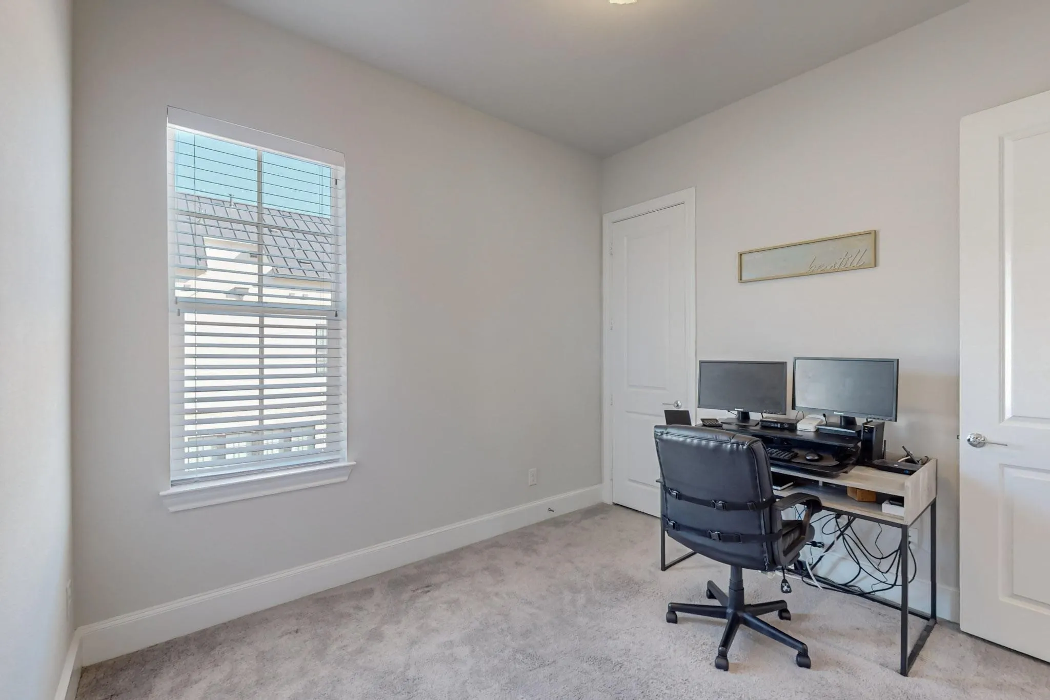 Townhouse For Rent in Dallas County , 638 Dalton Lane 802, Irving, Texas 75039, 2 Bedroom, 3 Bathroom, 2 Garage spaces, 1,319 Sqft, built in 2020, mls#21289391, Real Estate Agent in Irving, Homes For Rent in Dallas county, Homes For Rent in Irving, Realtor in Irving Texas, Real Estate Brokerage Independent Realty Texas, Luminita Cordes Realtor