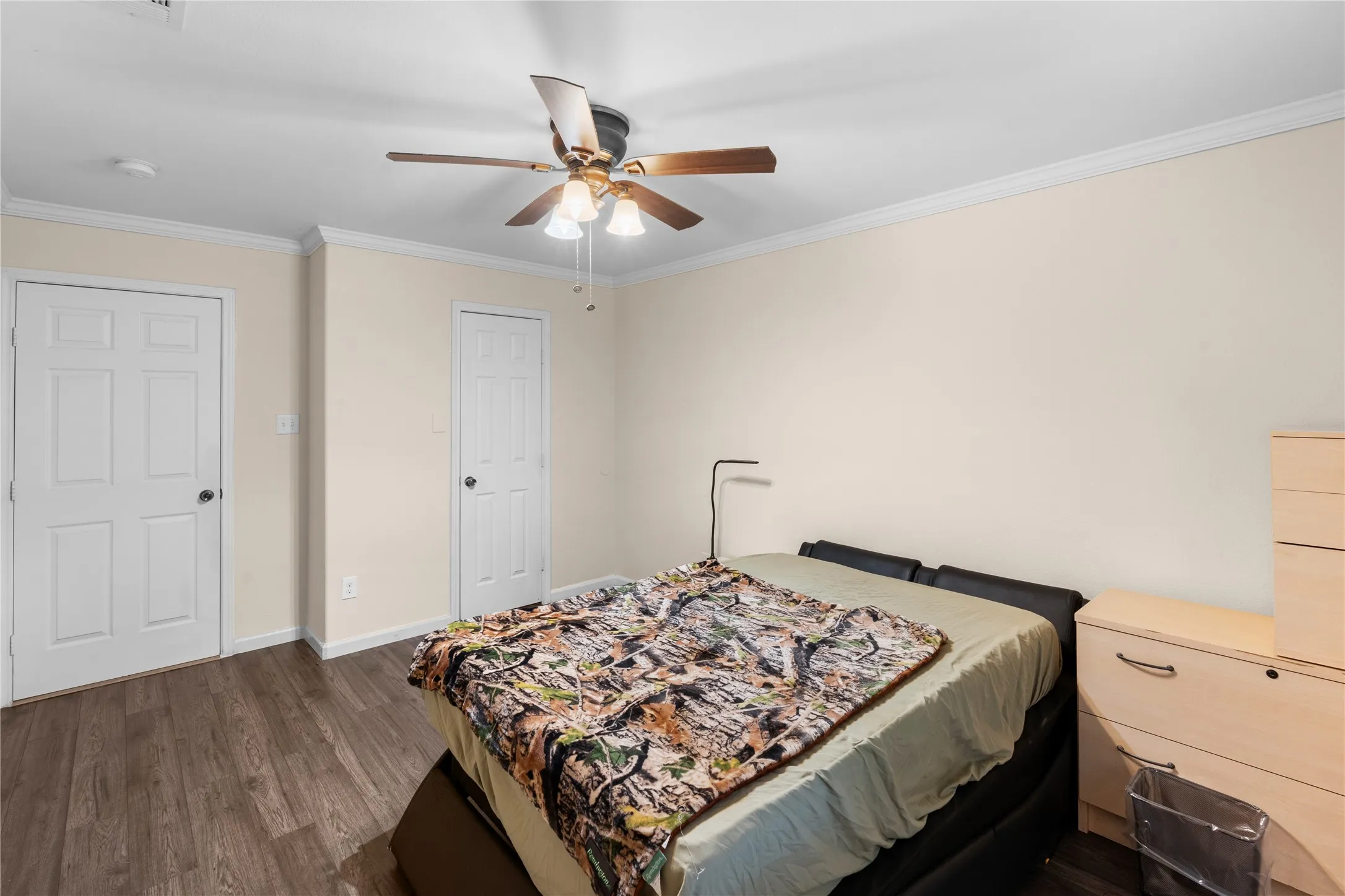 Single Family Residence For Sale in Dallas County , 1121 Sam Houston Drive, Garland, Texas 75042, 4 Bedroom, 3 Bathroom, Garage spaces, 1,798 Sqft, built in 1971, mls#21295989, Real Estate Agent in Garland, Homes For Sale in Dallas county, Homes For Sale in Garland, Realtor in Garland Texas, Real Estate Brokerage Independent Realty Texas, Luminita Cordes Realtor