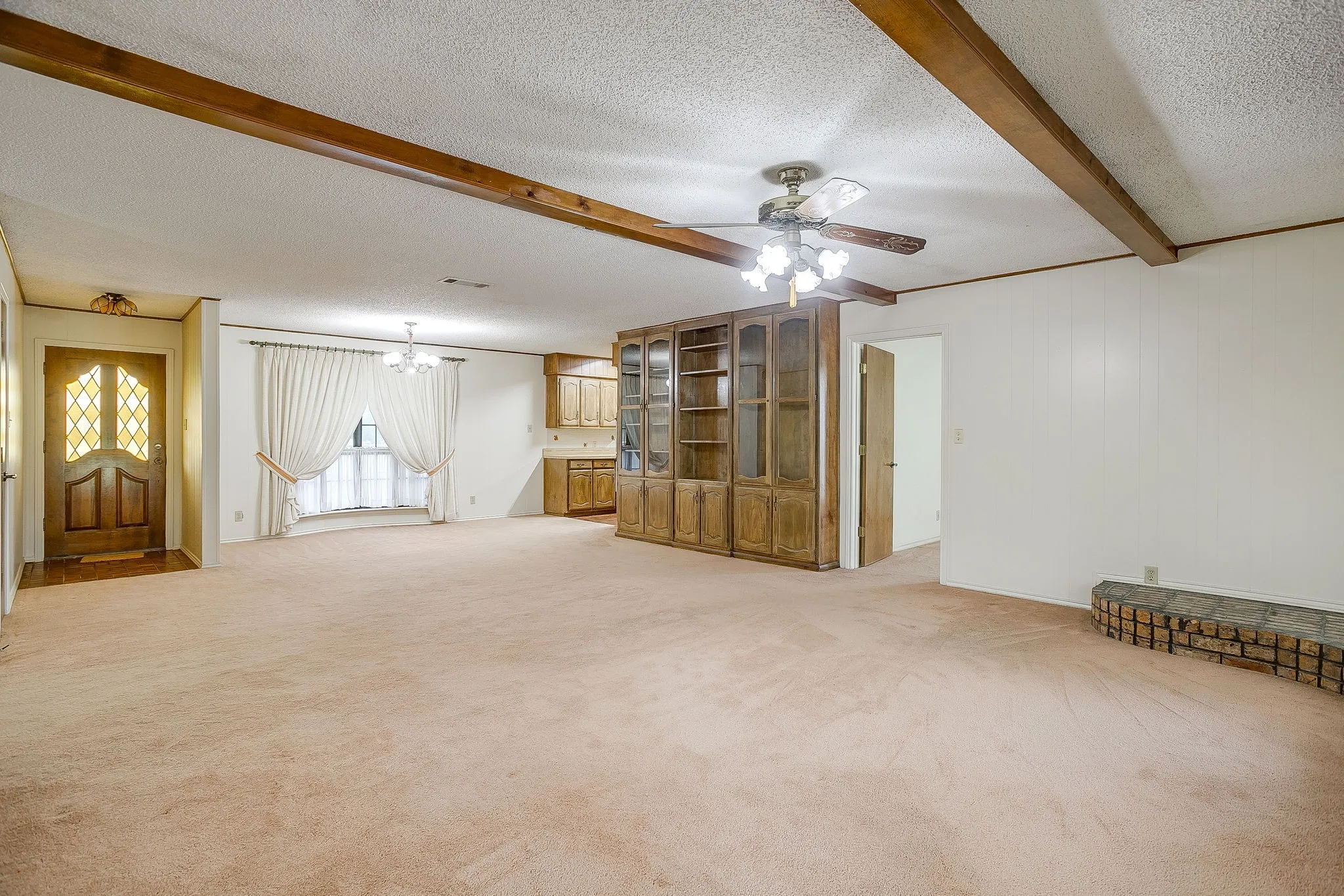 Farm For Sale in Hill County , 1288 Fm 67, Covington, Texas 76636, 3 Bedrooms, 2 Bathrooms, 2 Garage spaces, 1,680 Sqft, built in 1984, Price $549,900, mls#21296331, Real Estate Agent in Covington, Homes For Sale in Hill county, Homes For Sale in Covington, Realtor in Covington Texas, Real Estate Brokerage Independent Realty Texas, Luminita Cordes Realtor