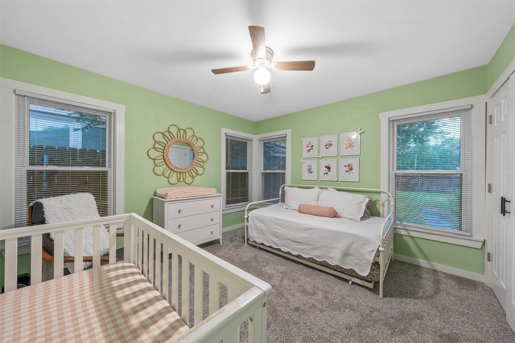 Single Family Residence For Sale in Mc Lennan County , 3709 Parkwood Street, Waco, Texas 76710, 3 Bedroom, 2 Bathroom, Garage spaces, 1,529 Sqft, built in 1950, mls#21296123, Real Estate Agent in Waco, Homes For Sale in Mc Lennan county, Homes For Sale in Waco, Realtor in Waco Texas, Real Estate Brokerage Independent Realty Texas, Luminita Cordes Realtor