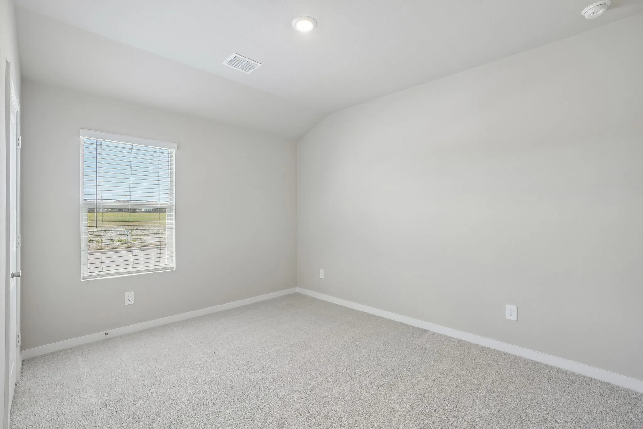 Single Family Residence For Sale in Collin County , 1601 Yosemite Drive, Anna, Texas 75409, 4 Bedroom, 3 Bathroom, 3 Garage spaces, 2,260 Sqft, built in 2026, mls#21296136, Real Estate Agent in Anna, Homes For Sale in Collin county, Homes For Sale in Anna, Realtor in Anna Texas, Real Estate Brokerage Independent Realty Texas, Luminita Cordes Realtor