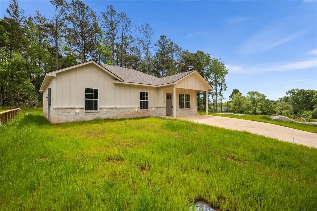 Single Family Residence For Sale in Cherokee County , 812 Grant Street, Jacksonville, Texas 75766, 4 Bedroom, 2 Bathroom, Garage spaces, 1,399 Sqft, built in 2026, mls#21261627, Real Estate Agent in Jacksonville, Homes For Sale in Cherokee county, Homes For Sale in Jacksonville, Realtor in Jacksonville Texas, Real Estate Brokerage Independent Realty Texas, Luminita Cordes Realtor
