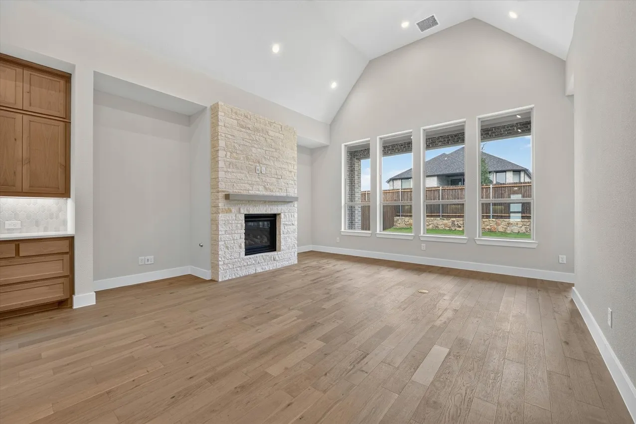 Single Family Residence For Sale in Denton County , 948 Schuberts Road, Fort Worth, Texas 76247, 4 Bedroom, 4 Bathroom, 2 Garage spaces, 2,376 Sqft, built in 2026, mls#21295873, Real Estate Agent in Fort Worth, Homes For Sale in Denton county, Homes For Sale in Fort Worth, Realtor in Fort Worth Texas, Real Estate Brokerage Independent Realty Texas, Luminita Cordes Realtor
