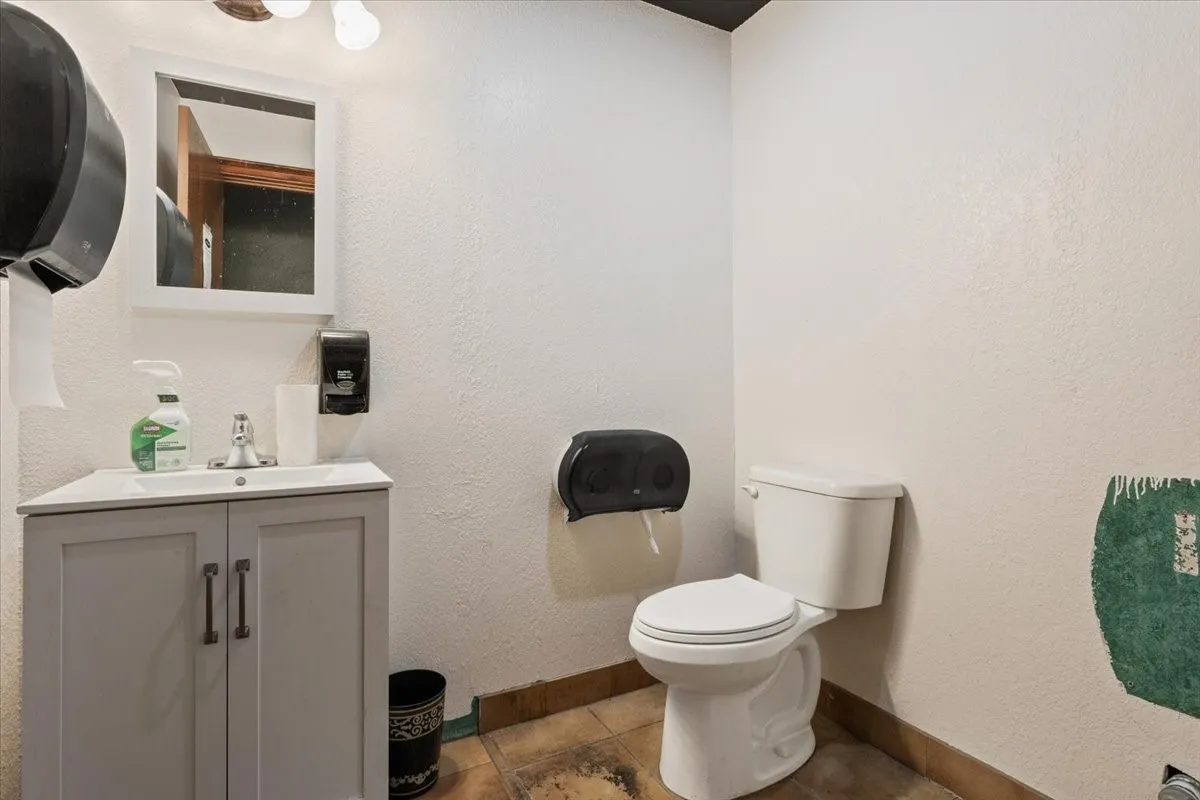 Single Family Residence For Sale in Hamilton County , 128 N Pecan Street, Hico, Texas 76457, 0, 1 Bathroom, Garage spaces, 7,628 Sqft, built in 1900, Price $960,000, mls#21296478, Real Estate Agent in Hico, Homes For Sale in Hamilton county, Homes For Sale in Hico, Realtor in Hico Texas, Real Estate Brokerage Independent Realty Texas, Luminita Cordes Realtor