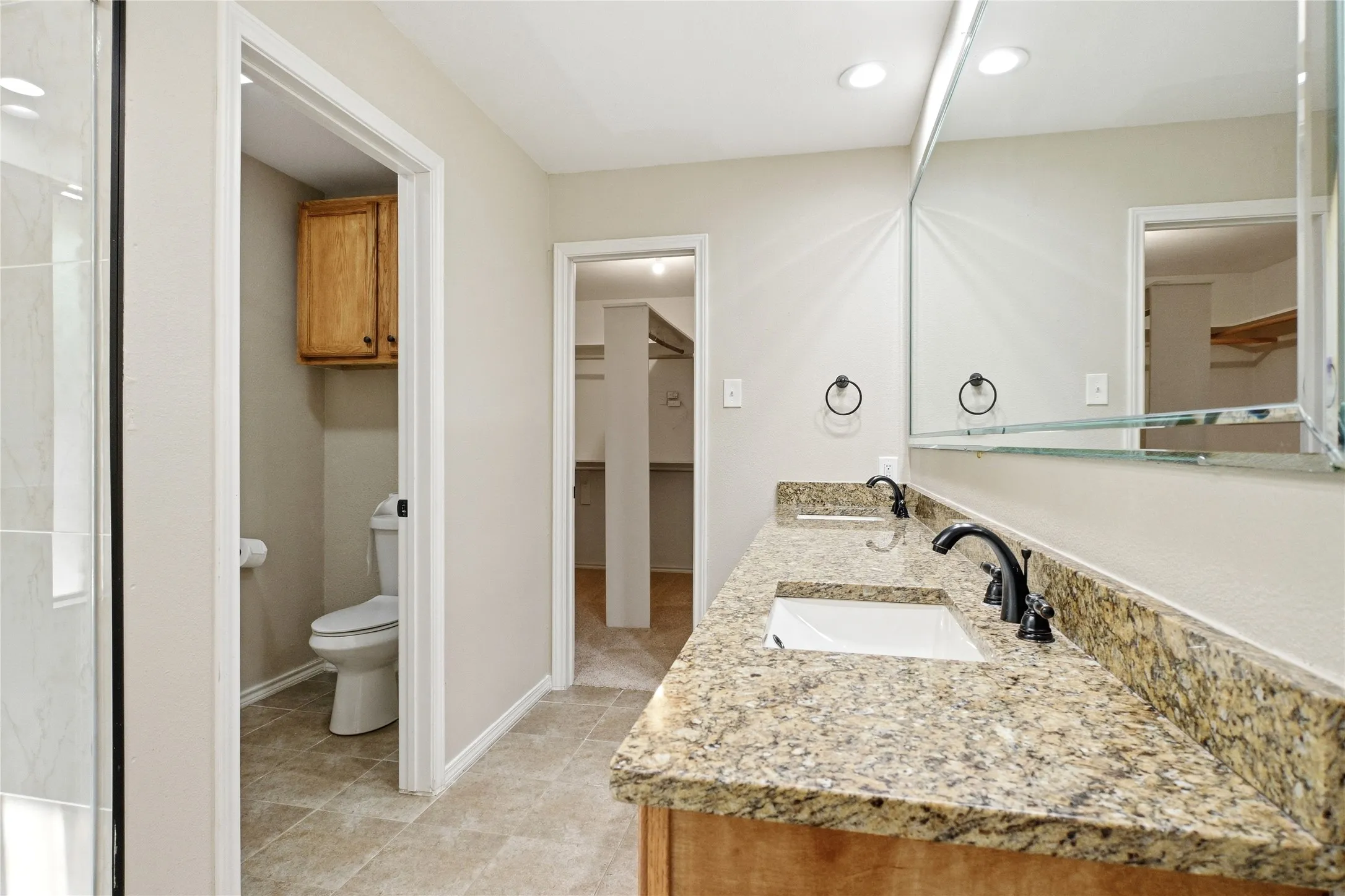 Single Family Residence For Sale in Dallas County , 1905 Wedgewood Drive, Grand Prairie, Texas 75050, 3 Bedroom, 2 Bathroom, 2 Garage spaces, 1,945 Sqft, built in 1982, mls#21295147, Real Estate Agent in Grand Prairie, Homes For Sale in Dallas county, Homes For Sale in Grand Prairie, Realtor in Grand Prairie Texas, Real Estate Brokerage Independent Realty Texas, Luminita Cordes Realtor