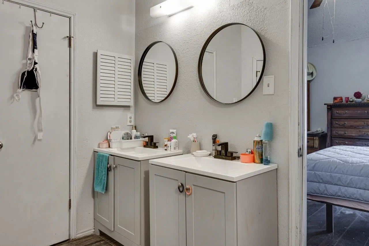 Single Family Residence For Sale in Dallas County , 613 Purple Sage Trail, Mesquite, Texas 75149, 3 Bedroom, 2 Bathroom, 2 Garage spaces, 1,241 Sqft, built in 1983, mls#21296501, Real Estate Agent in Mesquite, Homes For Sale in Dallas county, Homes For Sale in Mesquite, Realtor in Mesquite Texas, Real Estate Brokerage Independent Realty Texas, Luminita Cordes Realtor