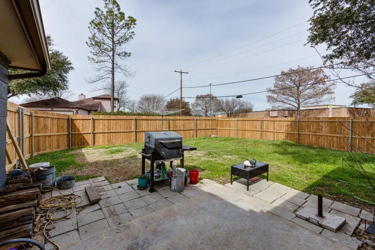 Single Family Residence For Sale in Dallas County , 613 Purple Sage Trail, Mesquite, Texas 75149, 3 Bedroom, 2 Bathroom, 2 Garage spaces, 1,241 Sqft, built in 1983, mls#21296501, Real Estate Agent in Mesquite, Homes For Sale in Dallas county, Homes For Sale in Mesquite, Realtor in Mesquite Texas, Real Estate Brokerage Independent Realty Texas, Luminita Cordes Realtor