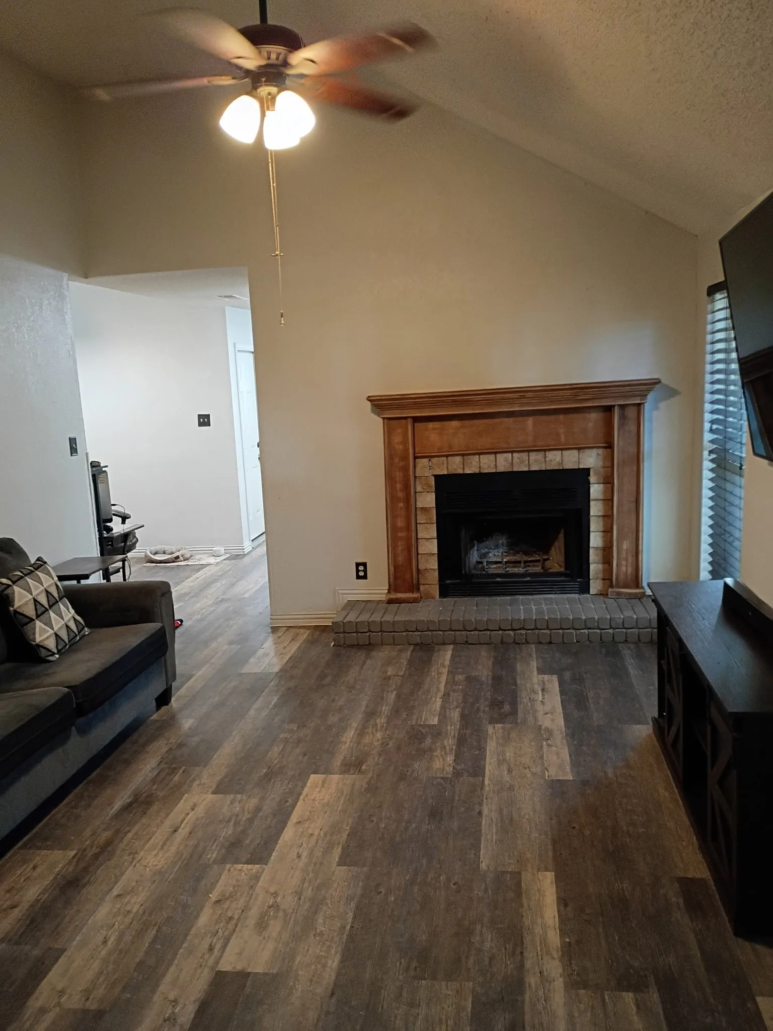 Single Family Residence For Sale in Dallas County , 613 Purple Sage Trail, Mesquite, Texas 75149, 3 Bedroom, 2 Bathroom, 2 Garage spaces, 1,241 Sqft, built in 1983, mls#21296501, Real Estate Agent in Mesquite, Homes For Sale in Dallas county, Homes For Sale in Mesquite, Realtor in Mesquite Texas, Real Estate Brokerage Independent Realty Texas, Luminita Cordes Realtor