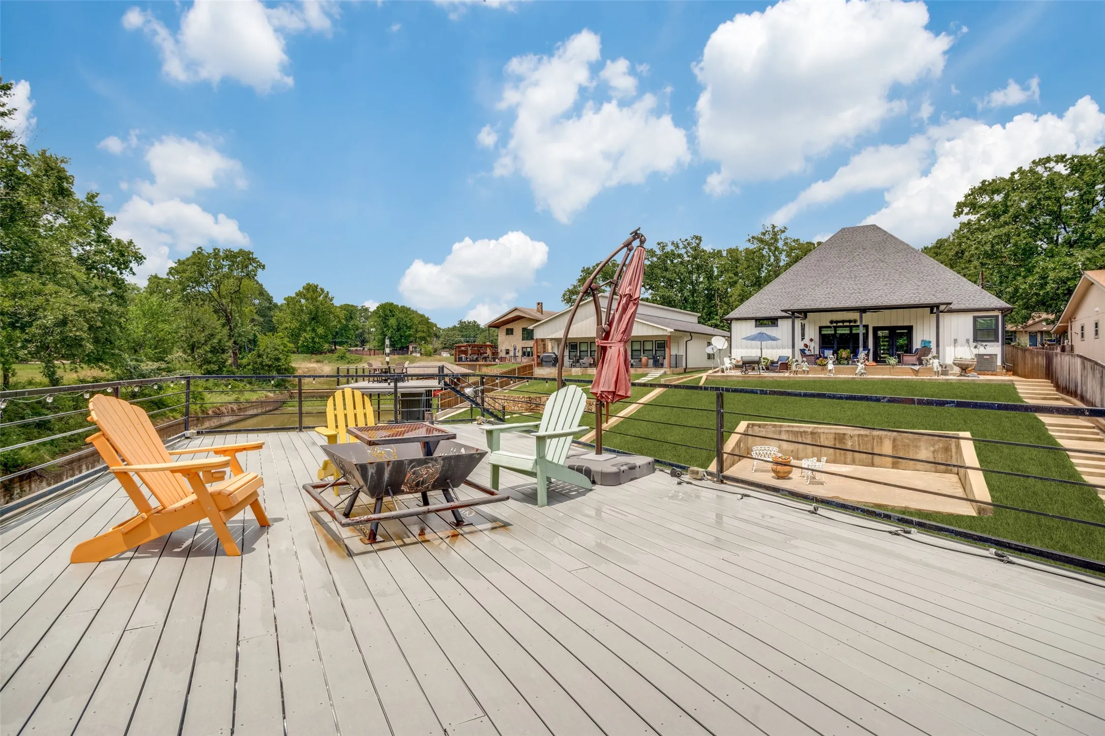 Single Family Residence For Sale in Henderson County , 109 Autumn Wood Trail, Gun Barrel City, Texas 75156, 4 Bedroom, 2 Bathroom, 2 Garage spaces, 1,915 Sqft, built in 2022, mls#21275972, Real Estate Agent in Gun Barrel City, Homes For Sale in Henderson county, Homes For Sale in Gun Barrel City, Realtor in Gun Barrel City Texas, Real Estate Brokerage Independent Realty Texas, Luminita Cordes Realtor