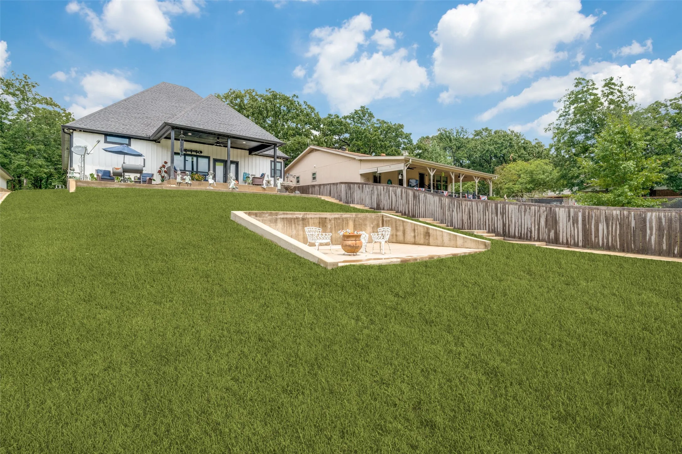 Single Family Residence For Sale in Henderson County , 109 Autumn Wood Trail, Gun Barrel City, Texas 75156, 4 Bedroom, 2 Bathroom, 2 Garage spaces, 1,915 Sqft, built in 2022, mls#21275972, Real Estate Agent in Gun Barrel City, Homes For Sale in Henderson county, Homes For Sale in Gun Barrel City, Realtor in Gun Barrel City Texas, Real Estate Brokerage Independent Realty Texas, Luminita Cordes Realtor