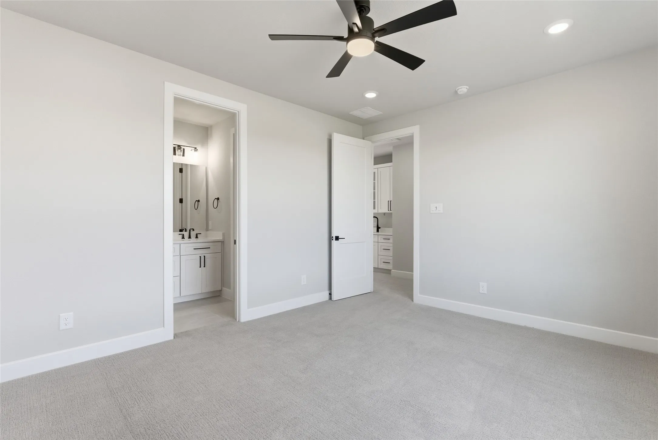 Single Family Residence For Sale in Collin County , 3210 Harvest Way, Princeton, Texas 75407, 5 Bedroom, 5 Bathroom, 4 Garage spaces, 5,819 Sqft, built in 2025, mls#21294225, Real Estate Agent in Princeton, Homes For Sale in Collin county, Homes For Sale in Princeton, Realtor in Princeton Texas, Real Estate Brokerage Independent Realty Texas, Luminita Cordes Realtor
