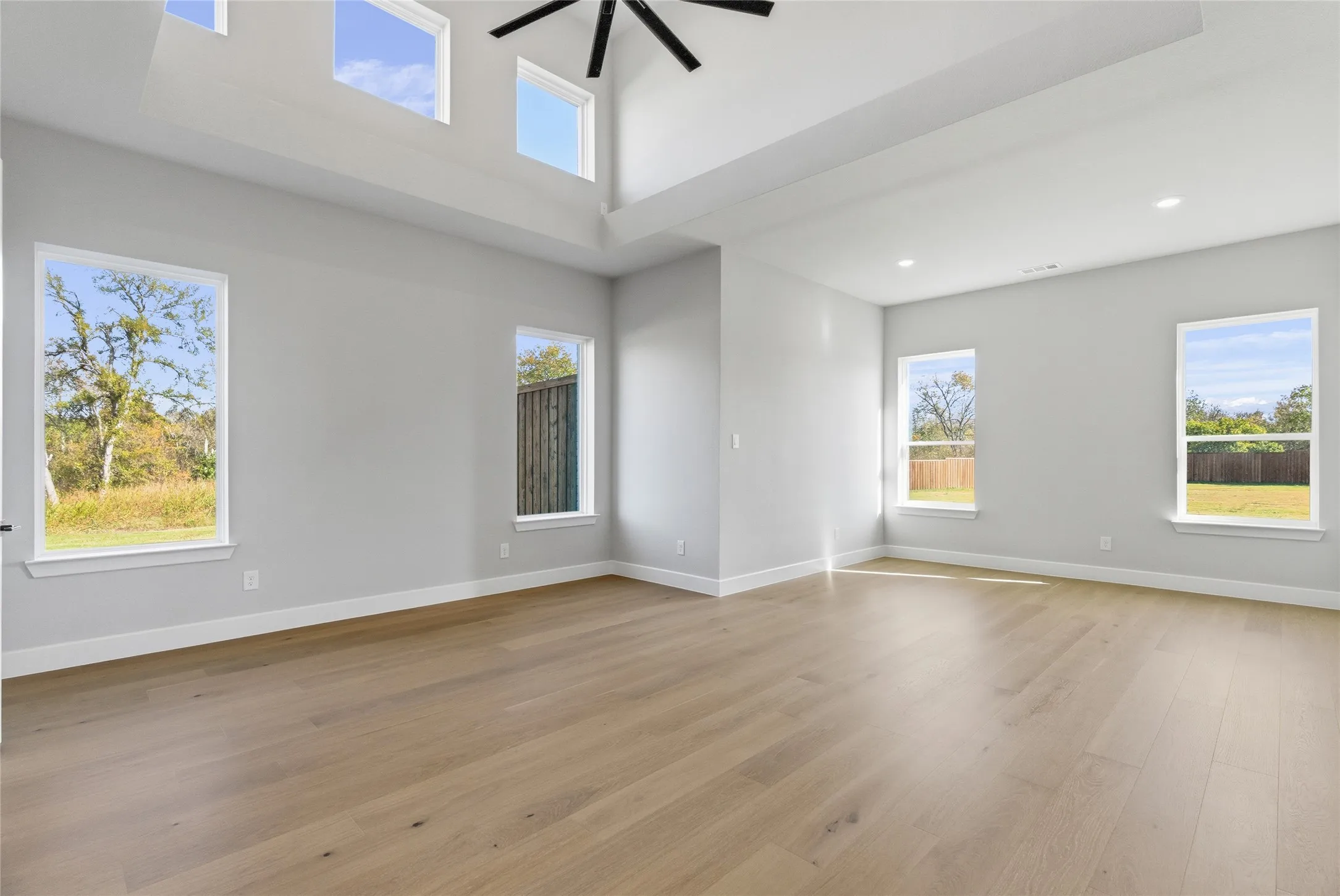 Single Family Residence For Sale in Collin County , 3210 Harvest Way, Princeton, Texas 75407, 5 Bedroom, 5 Bathroom, 4 Garage spaces, 5,819 Sqft, built in 2025, mls#21294225, Real Estate Agent in Princeton, Homes For Sale in Collin county, Homes For Sale in Princeton, Realtor in Princeton Texas, Real Estate Brokerage Independent Realty Texas, Luminita Cordes Realtor