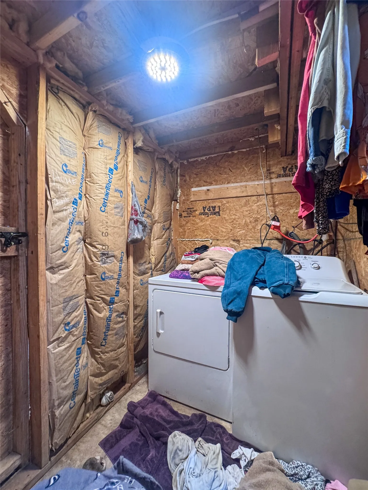 Single Family Residence For Sale in Titus County , 2380 FM 21, Pittsburg, Texas 75686, 3 Bedrooms, 3 Bathrooms, Garage spaces, 3,100 Sqft, built in 2001, Price $150,000, mls#21295643, Real Estate Agent in Pittsburg, Homes For Sale in Titus county, Homes For Sale in Pittsburg, Realtor in Pittsburg Texas, Real Estate Brokerage Independent Realty Texas, Luminita Cordes Realtor
