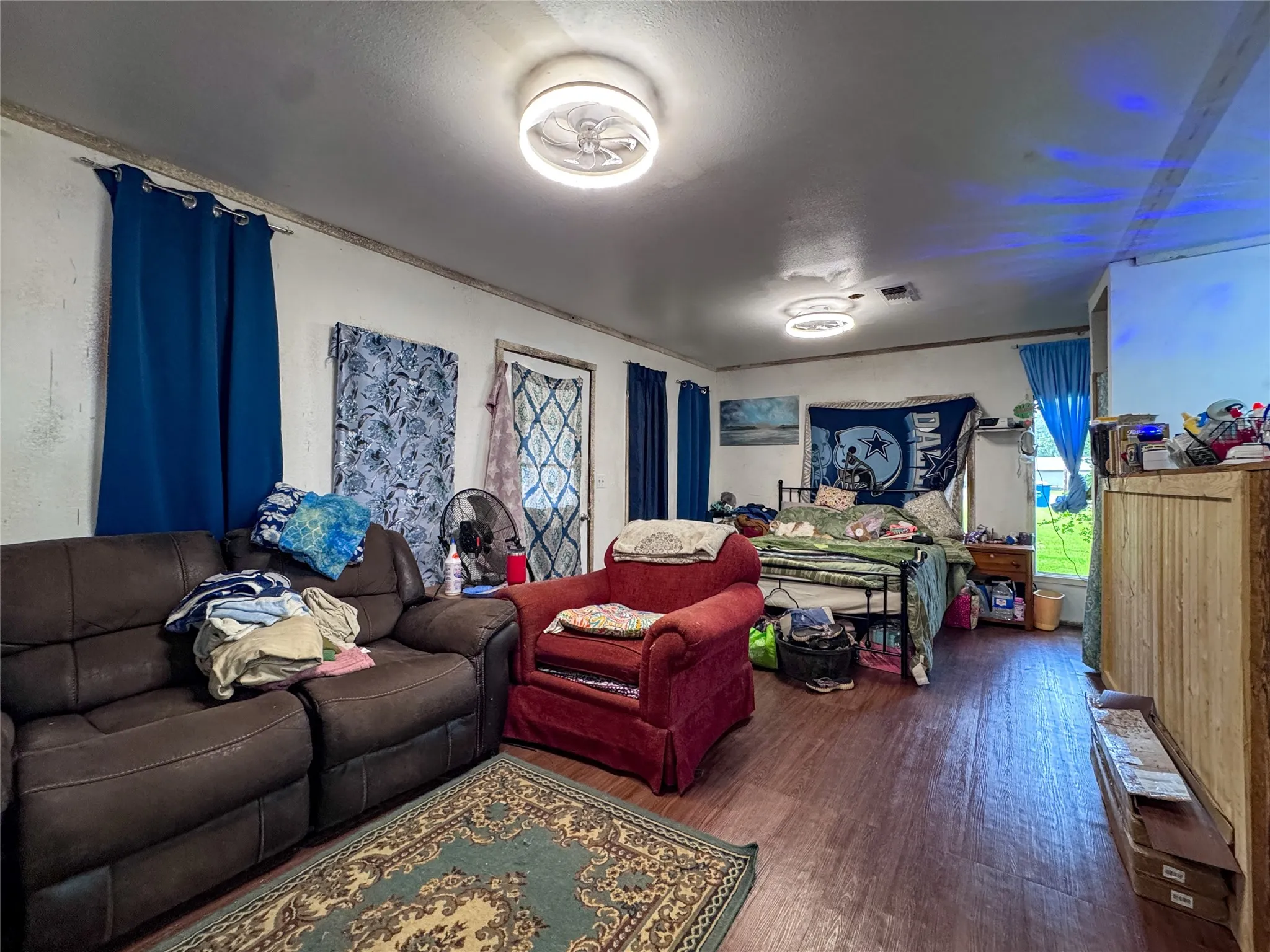 Single Family Residence For Sale in Titus County , 2380 FM 21, Pittsburg, Texas 75686, 3 Bedrooms, 3 Bathrooms, Garage spaces, 3,100 Sqft, built in 2001, Price $150,000, mls#21295643, Real Estate Agent in Pittsburg, Homes For Sale in Titus county, Homes For Sale in Pittsburg, Realtor in Pittsburg Texas, Real Estate Brokerage Independent Realty Texas, Luminita Cordes Realtor