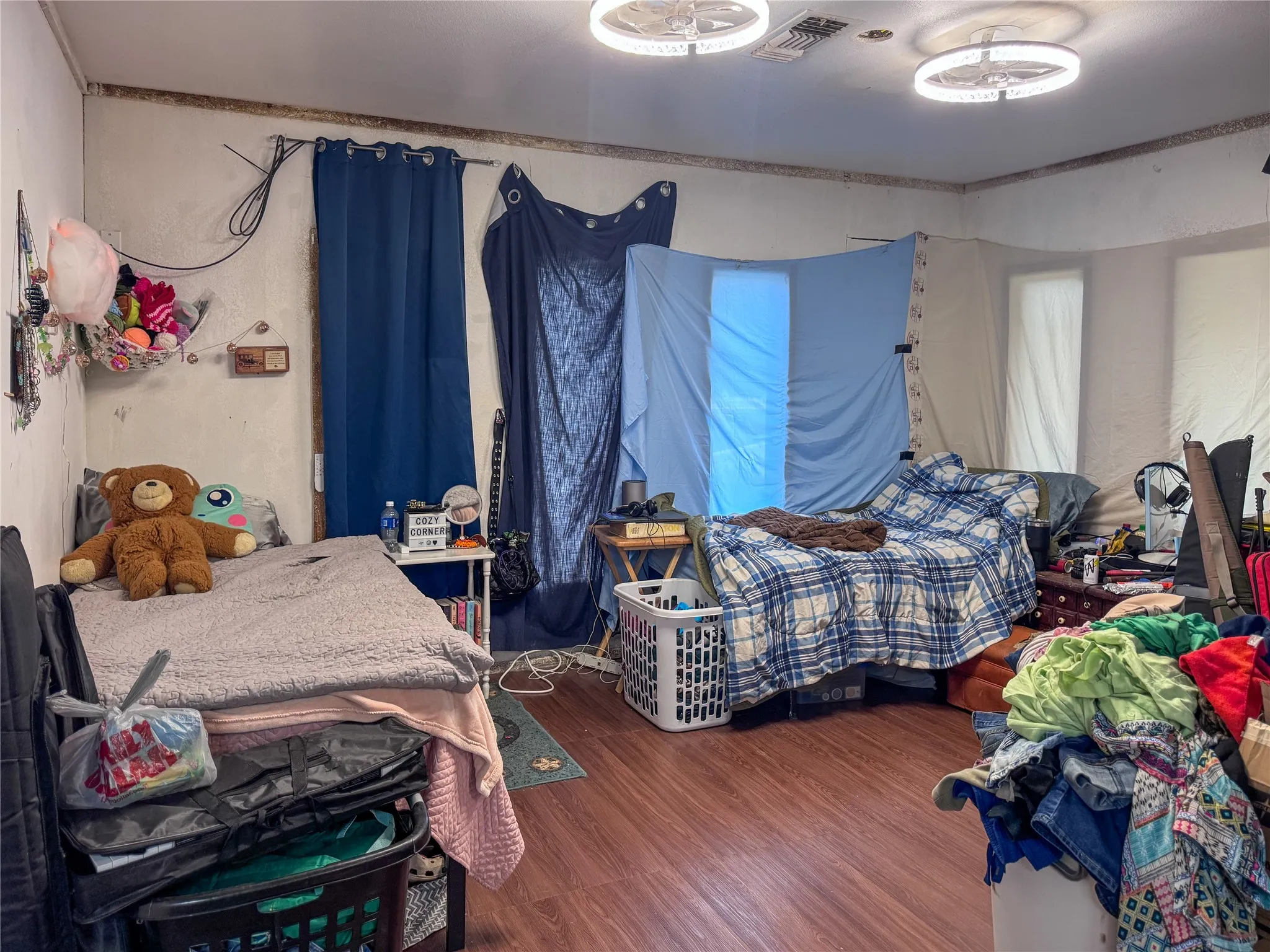 Single Family Residence For Sale in Titus County , 2380 FM 21, Pittsburg, Texas 75686, 3 Bedrooms, 3 Bathrooms, Garage spaces, 3,100 Sqft, built in 2001, Price $150,000, mls#21295643, Real Estate Agent in Pittsburg, Homes For Sale in Titus county, Homes For Sale in Pittsburg, Realtor in Pittsburg Texas, Real Estate Brokerage Independent Realty Texas, Luminita Cordes Realtor