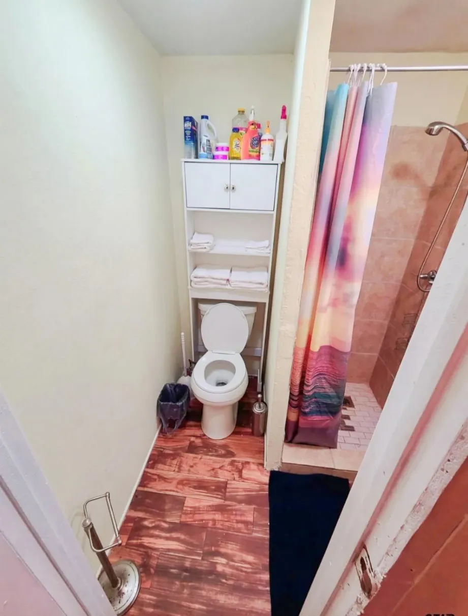 Single Family Residence For Sale in Titus County , 2380 FM 21, Pittsburg, Texas 75686, 3 Bedrooms, 3 Bathrooms, Garage spaces, 3,100 Sqft, built in 2001, Price $150,000, mls#21295643, Real Estate Agent in Pittsburg, Homes For Sale in Titus county, Homes For Sale in Pittsburg, Realtor in Pittsburg Texas, Real Estate Brokerage Independent Realty Texas, Luminita Cordes Realtor