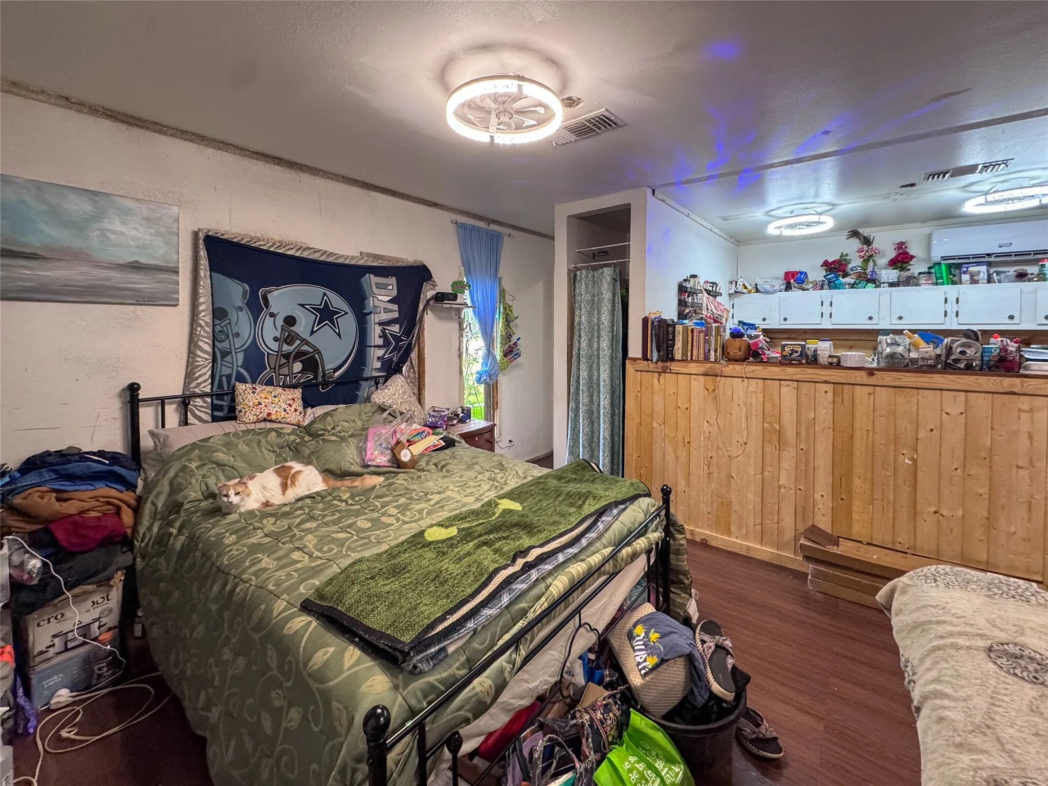 Single Family Residence For Sale in Titus County , 2380 FM 21, Pittsburg, Texas 75686, 3 Bedrooms, 3 Bathrooms, Garage spaces, 3,100 Sqft, built in 2001, Price $150,000, mls#21295643, Real Estate Agent in Pittsburg, Homes For Sale in Titus county, Homes For Sale in Pittsburg, Realtor in Pittsburg Texas, Real Estate Brokerage Independent Realty Texas, Luminita Cordes Realtor