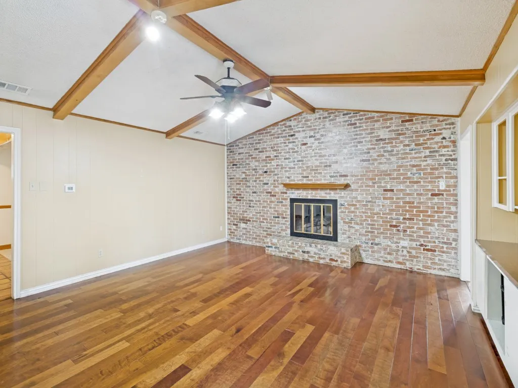 Single Family Residence For Rent in Dallas County , 13607 Rolling Hills Lane, Dallas, Texas 75240, 4 Bedroom, 3 Bathroom, 2 Garage spaces, 2,179 Sqft, built in 1965, mls#21286248, Real Estate Agent in Dallas, Homes For Rent in Dallas county, Homes For Rent in Dallas, Realtor in Dallas Texas, Real Estate Brokerage Independent Realty Texas, Luminita Cordes Realtor