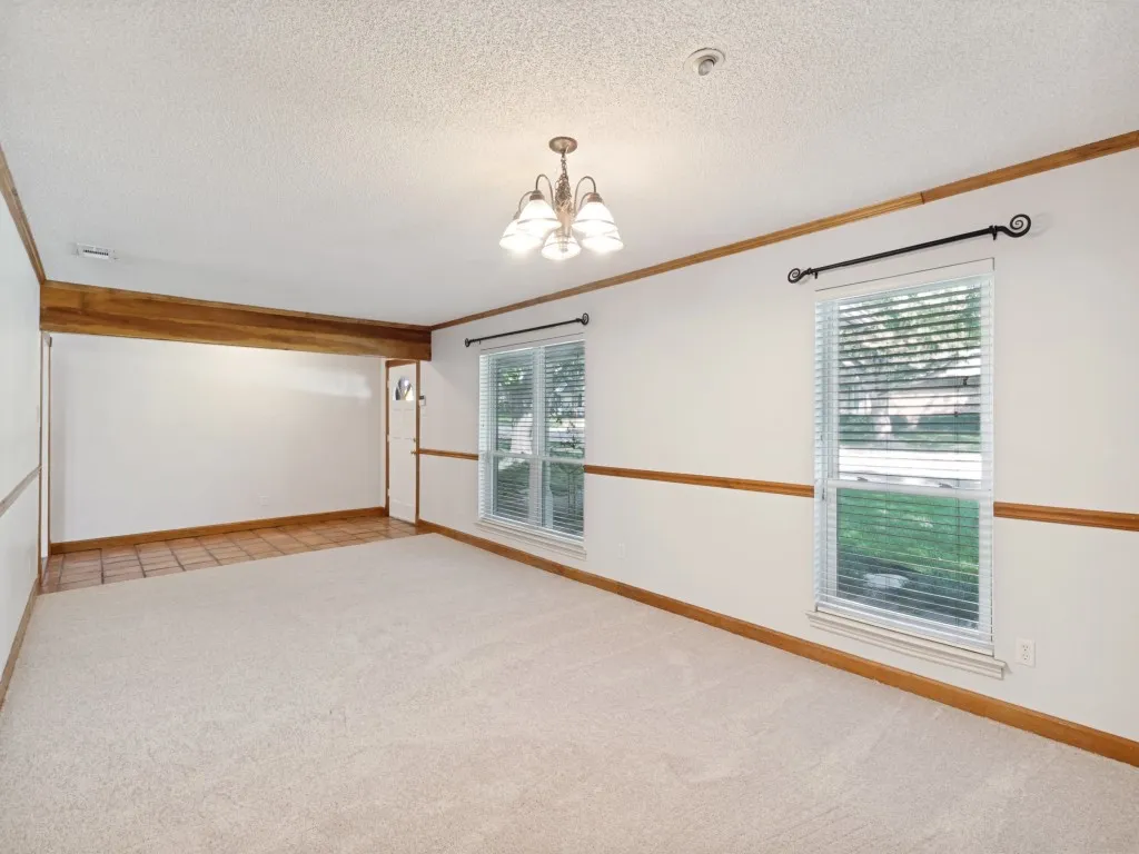 Single Family Residence For Rent in Dallas County , 13607 Rolling Hills Lane, Dallas, Texas 75240, 4 Bedroom, 3 Bathroom, 2 Garage spaces, 2,179 Sqft, built in 1965, mls#21286248, Real Estate Agent in Dallas, Homes For Rent in Dallas county, Homes For Rent in Dallas, Realtor in Dallas Texas, Real Estate Brokerage Independent Realty Texas, Luminita Cordes Realtor