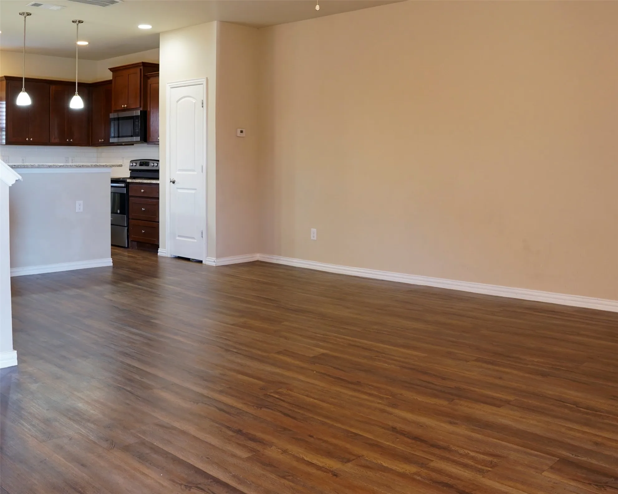 Duplex For Sale in Denton County , 4920-4922 Villas Drive, Sanger, Texas 76266, 6 Bedroom, 6 Bathroom, 2 Garage spaces, 0 Sqft, built in 2017, mls#21296517, Real Estate Agent in Sanger, Homes For Sale in Denton county, Homes For Sale in Sanger, Realtor in Sanger Texas, Real Estate Brokerage Independent Realty Texas, Luminita Cordes Realtor