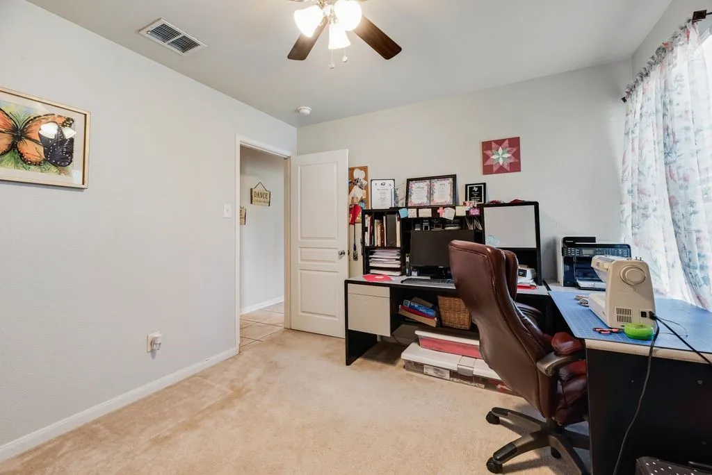 Single Family Residence For Sale in Tarrant County , 13708 Trail Break Drive, Fort Worth, Texas 76052, 3 Bedroom, 2 Bathroom, 2 Garage spaces, 1,664 Sqft, built in 2005, mls#21296500, Real Estate Agent in Fort Worth, Homes For Sale in Tarrant county, Homes For Sale in Fort Worth, Realtor in Fort Worth Texas, Real Estate Brokerage Independent Realty Texas, Luminita Cordes Realtor