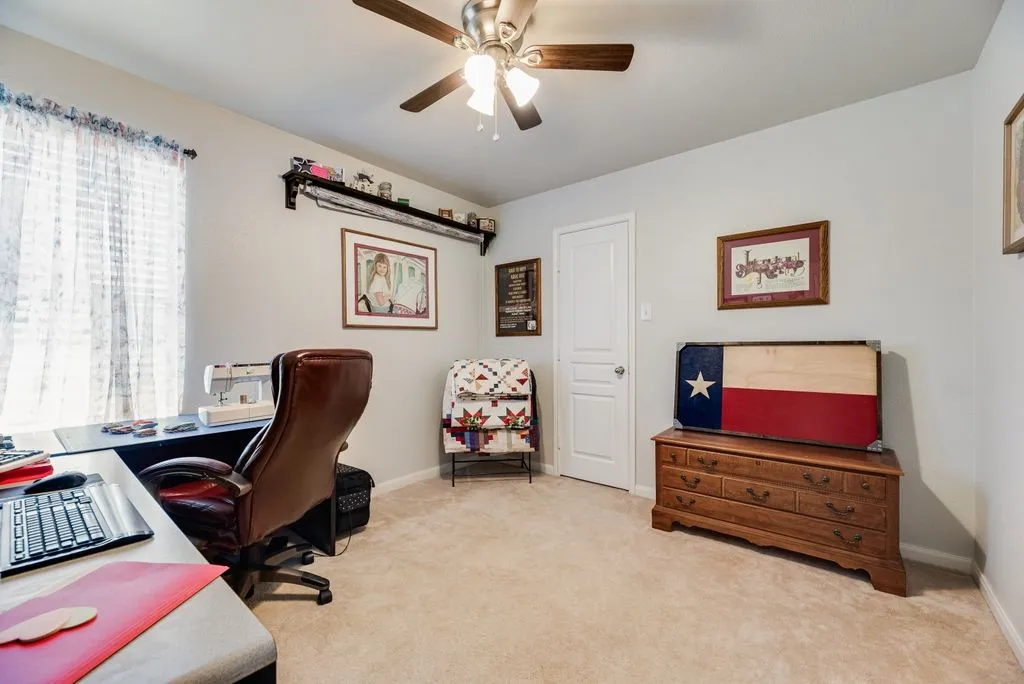 Single Family Residence For Sale in Tarrant County , 13708 Trail Break Drive, Fort Worth, Texas 76052, 3 Bedroom, 2 Bathroom, 2 Garage spaces, 1,664 Sqft, built in 2005, mls#21296500, Real Estate Agent in Fort Worth, Homes For Sale in Tarrant county, Homes For Sale in Fort Worth, Realtor in Fort Worth Texas, Real Estate Brokerage Independent Realty Texas, Luminita Cordes Realtor