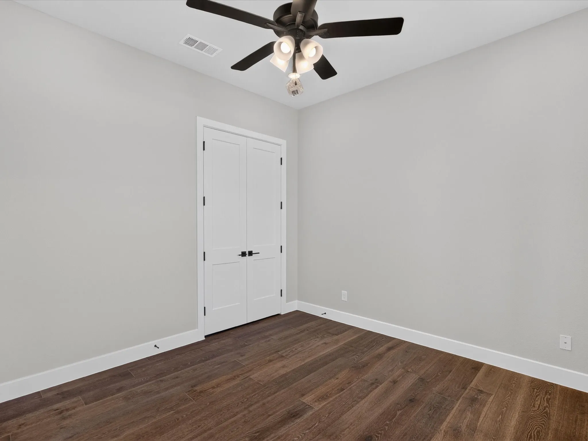 Single Family Residence For Sale in Collin County , 710 Freedom Lane, Nevada, Texas 75173, 5 Bedroom, 6 Bathroom, 4 Garage spaces, 5,188 Sqft, built in 2025, mls#21294232, Real Estate Agent in Nevada, Homes For Sale in Collin county, Homes For Sale in Nevada, Realtor in Nevada Texas, Real Estate Brokerage Independent Realty Texas, Luminita Cordes Realtor