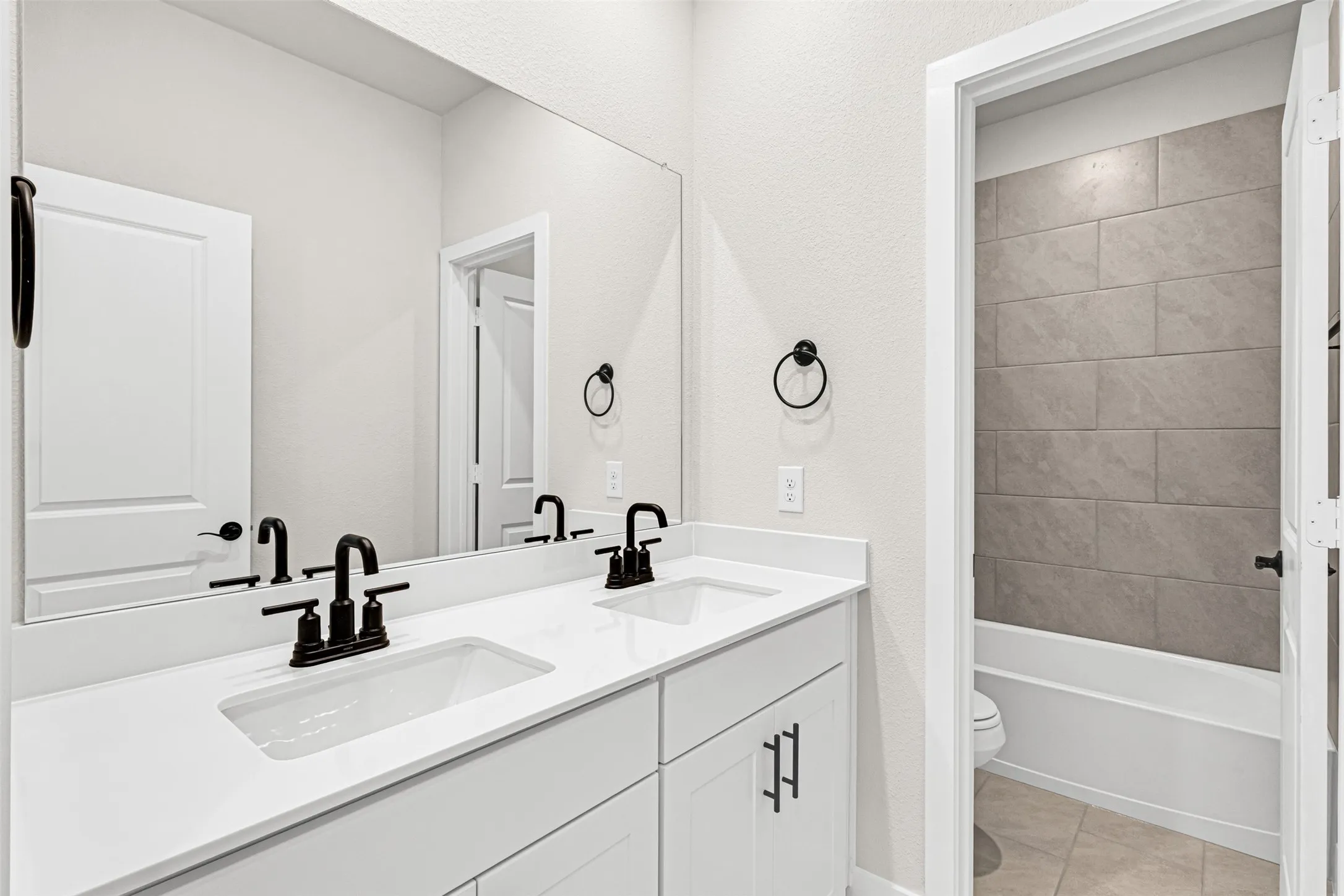 Single Family Residence For Rent in Collin County , 7245 Confetti Lane, Frisco, Texas 75033, 5 Bedroom, 4 Bathroom, 2 Garage spaces, 2,698 Sqft, built in 2026, mls#21293423, Real Estate Agent in Frisco, Homes For Rent in Collin county, Homes For Rent in Frisco, Realtor in Frisco Texas, Real Estate Brokerage Independent Realty Texas, Luminita Cordes Realtor