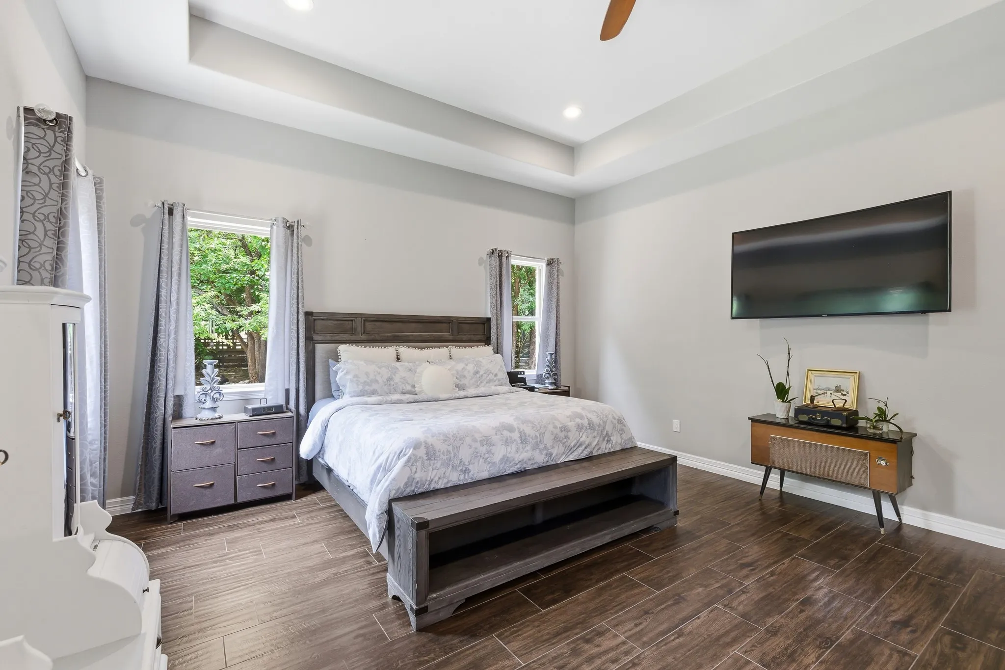 Single Family Residence For Sale in Wise County , 6270 High Mesa Drive, Justin, Texas 76247, 4 Bedroom, 4 Bathroom, 2 Garage spaces, 3,475 Sqft, built in 2017, mls#21295072, Real Estate Agent in Justin, Homes For Sale in Wise county, Homes For Sale in Justin, Realtor in Justin Texas, Real Estate Brokerage Independent Realty Texas, Luminita Cordes Realtor