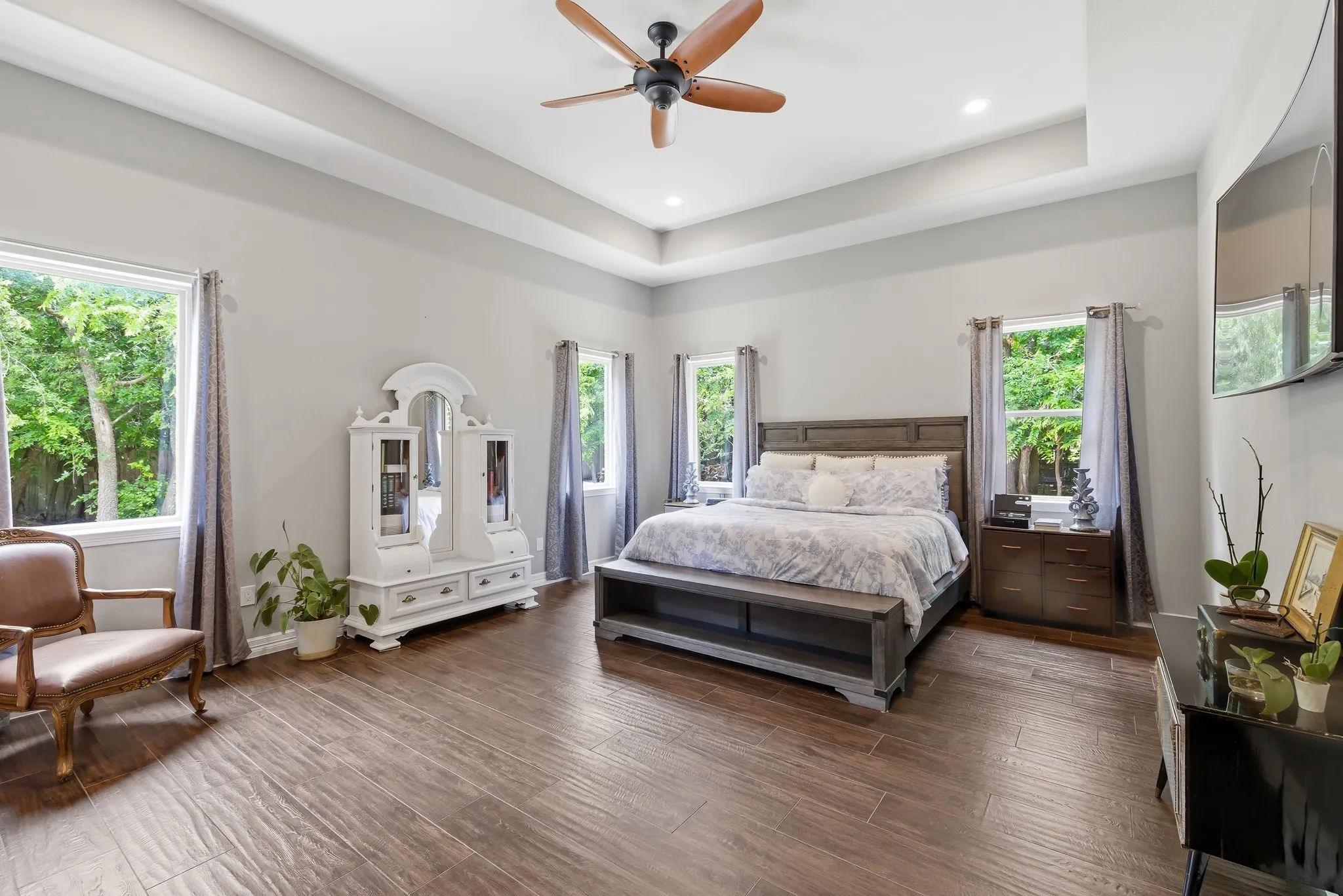 Single Family Residence For Sale in Wise County , 6270 High Mesa Drive, Justin, Texas 76247, 4 Bedroom, 4 Bathroom, 2 Garage spaces, 3,475 Sqft, built in 2017, mls#21295072, Real Estate Agent in Justin, Homes For Sale in Wise county, Homes For Sale in Justin, Realtor in Justin Texas, Real Estate Brokerage Independent Realty Texas, Luminita Cordes Realtor