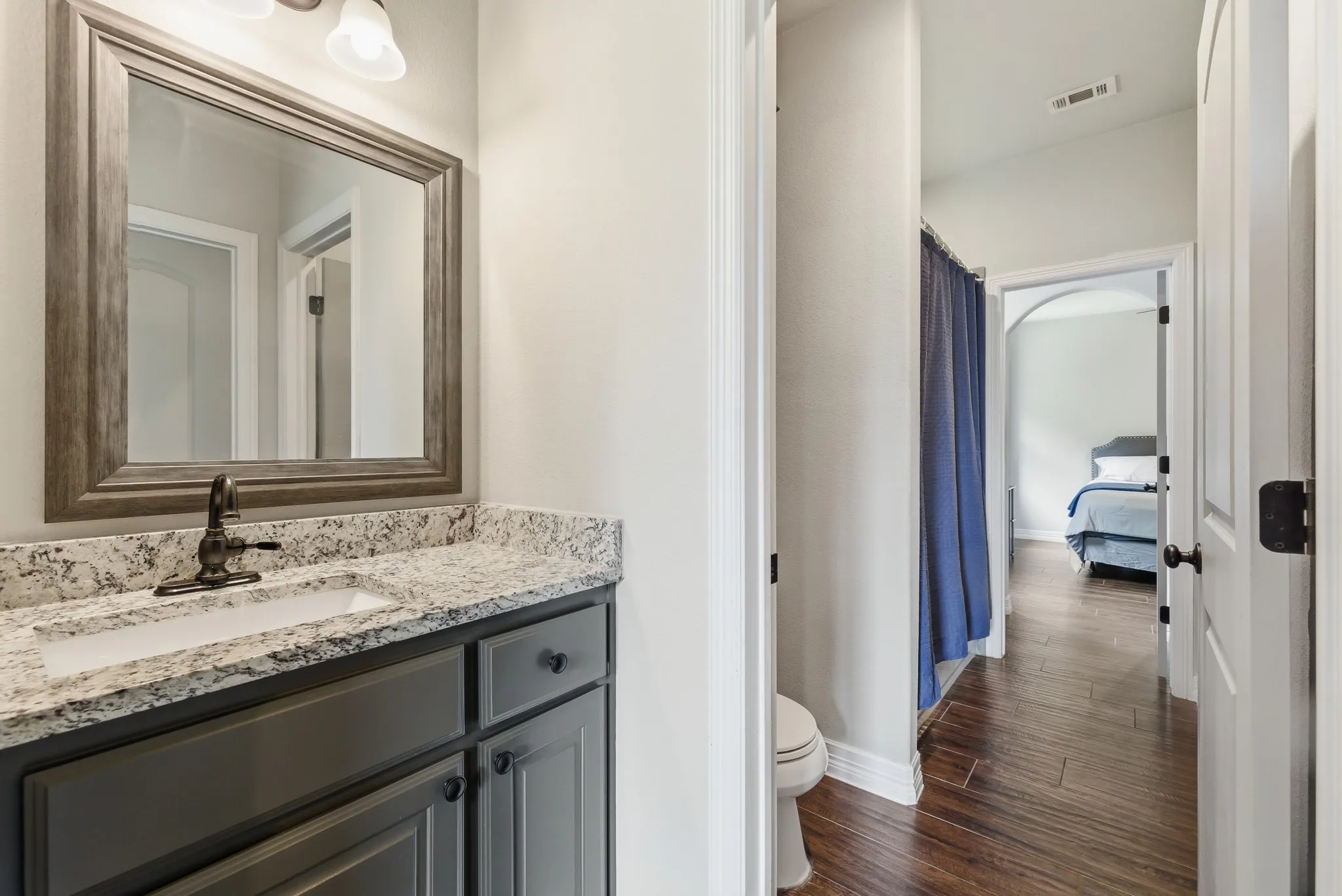 Single Family Residence For Sale in Wise County , 6270 High Mesa Drive, Justin, Texas 76247, 4 Bedroom, 4 Bathroom, 2 Garage spaces, 3,475 Sqft, built in 2017, mls#21295072, Real Estate Agent in Justin, Homes For Sale in Wise county, Homes For Sale in Justin, Realtor in Justin Texas, Real Estate Brokerage Independent Realty Texas, Luminita Cordes Realtor