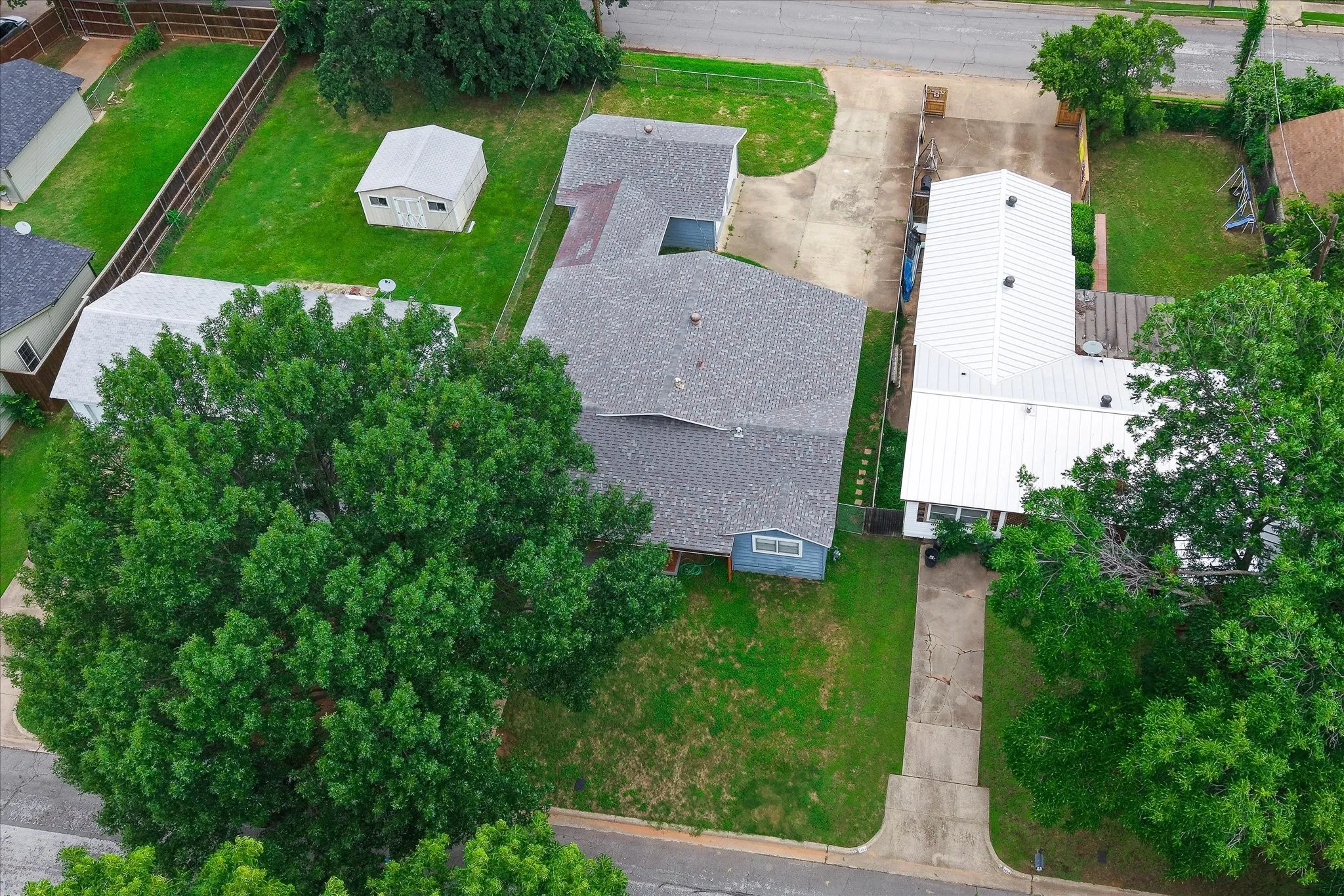 Spacious and private lot with noone right behide you.