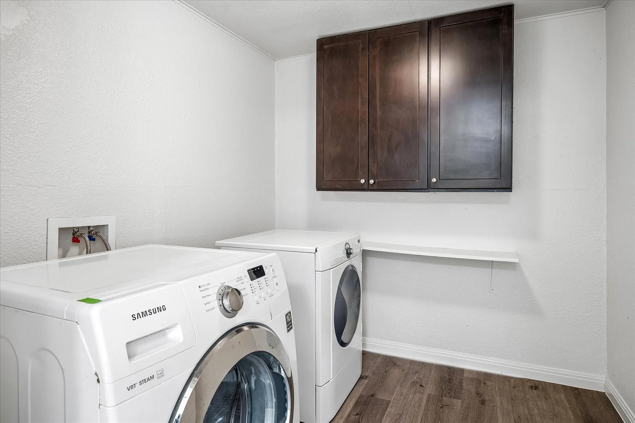 Utitlity with washer and dryer.