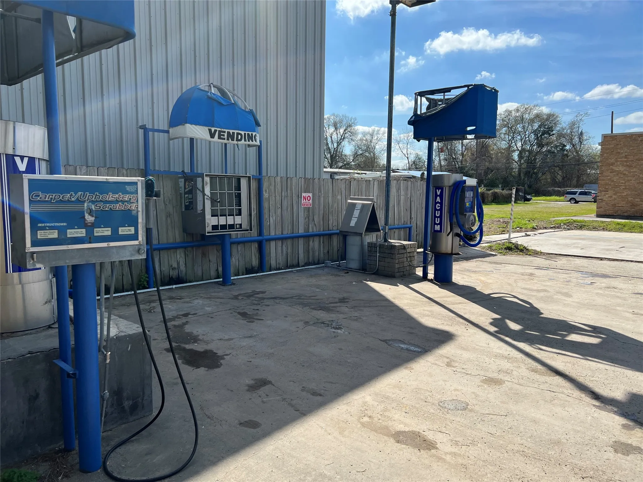 Business For Sale in Harris County , 1006 E 1st Street, Humble, Texas 77338, 0, 0, Garage spaces, 0 Sqft, built in 1970, Price $375,000, mls#21296574, Real Estate Agent in Humble, Homes For Sale in Harris county, Homes For Sale in Humble, Realtor in Humble Texas, Real Estate Brokerage Independent Realty Texas, Luminita Cordes Realtor