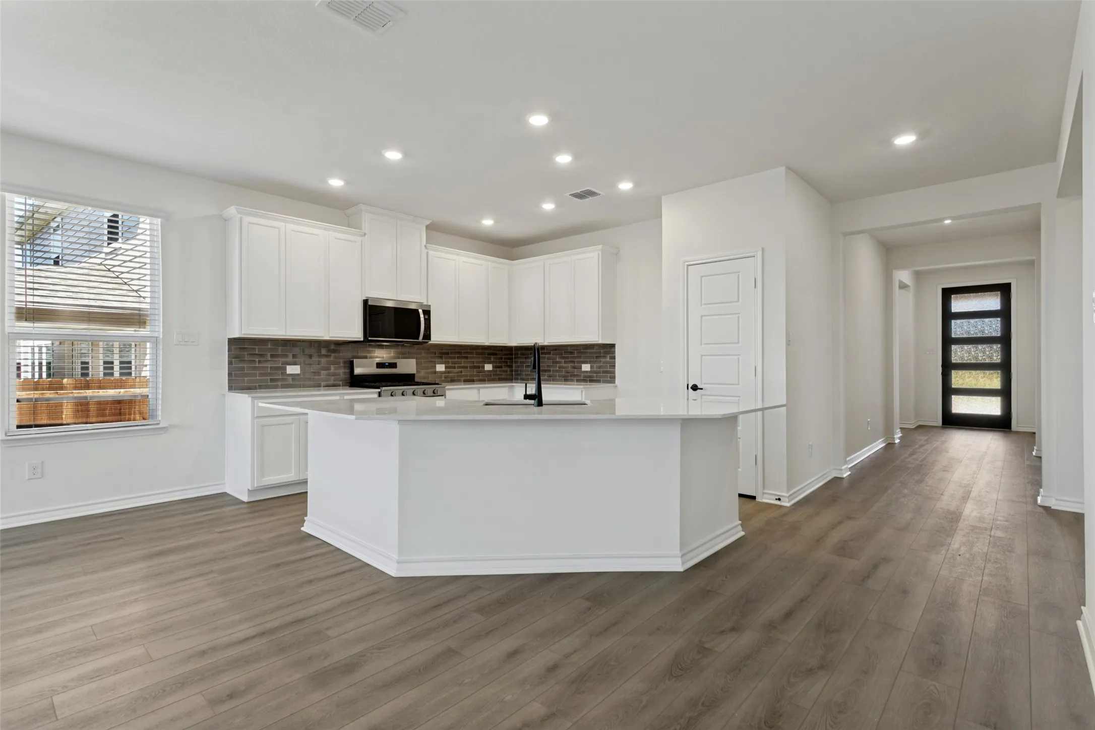 Single Family Residence For Sale in Denton County , 2708 Goldfinch Drive, Denton, Texas 76205, 4 Bedroom, 2 Bathroom, 2 Garage spaces, 2,004 Sqft, built in 2026, mls#21295503, Real Estate Agent in Denton, Homes For Sale in Denton county, Homes For Sale in Denton, Realtor in Denton Texas, Real Estate Brokerage Independent Realty Texas, Luminita Cordes Realtor