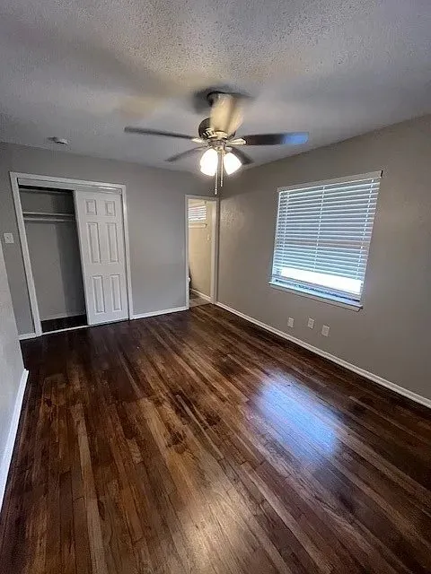 Single Family Residence For Sale in Dallas County , 2428 Klondike Drive, Dallas, Texas 75228, 3 Bedroom, 2 Bathroom, Garage spaces, 1,359 Sqft, built in 1955, mls#21293991, Real Estate Agent in Dallas, Homes For Sale in Dallas county, Homes For Sale in Dallas, Realtor in Dallas Texas, Real Estate Brokerage Independent Realty Texas, Luminita Cordes Realtor