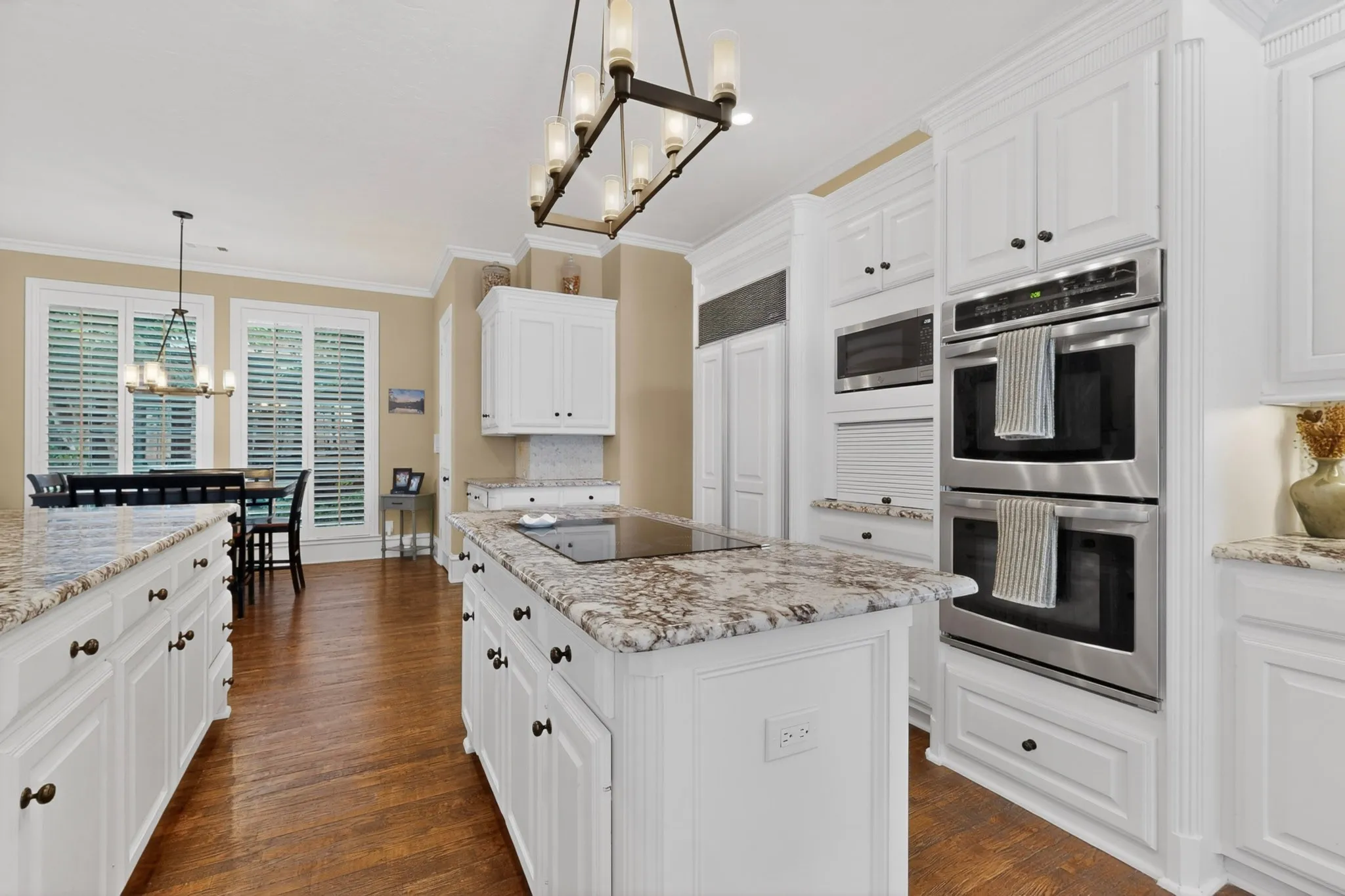 Single Family Residence For Sale in Collin County , 5700 Walden Drive, Plano, Texas 75093, 4 Bedroom, 5 Bathroom, 3 Garage spaces, 4,538 Sqft, built in 1994, mls#21289536, Real Estate Agent in Plano, Homes For Sale in Collin county, Homes For Sale in Plano, Realtor in Plano Texas, Real Estate Brokerage Independent Realty Texas, Luminita Cordes Realtor