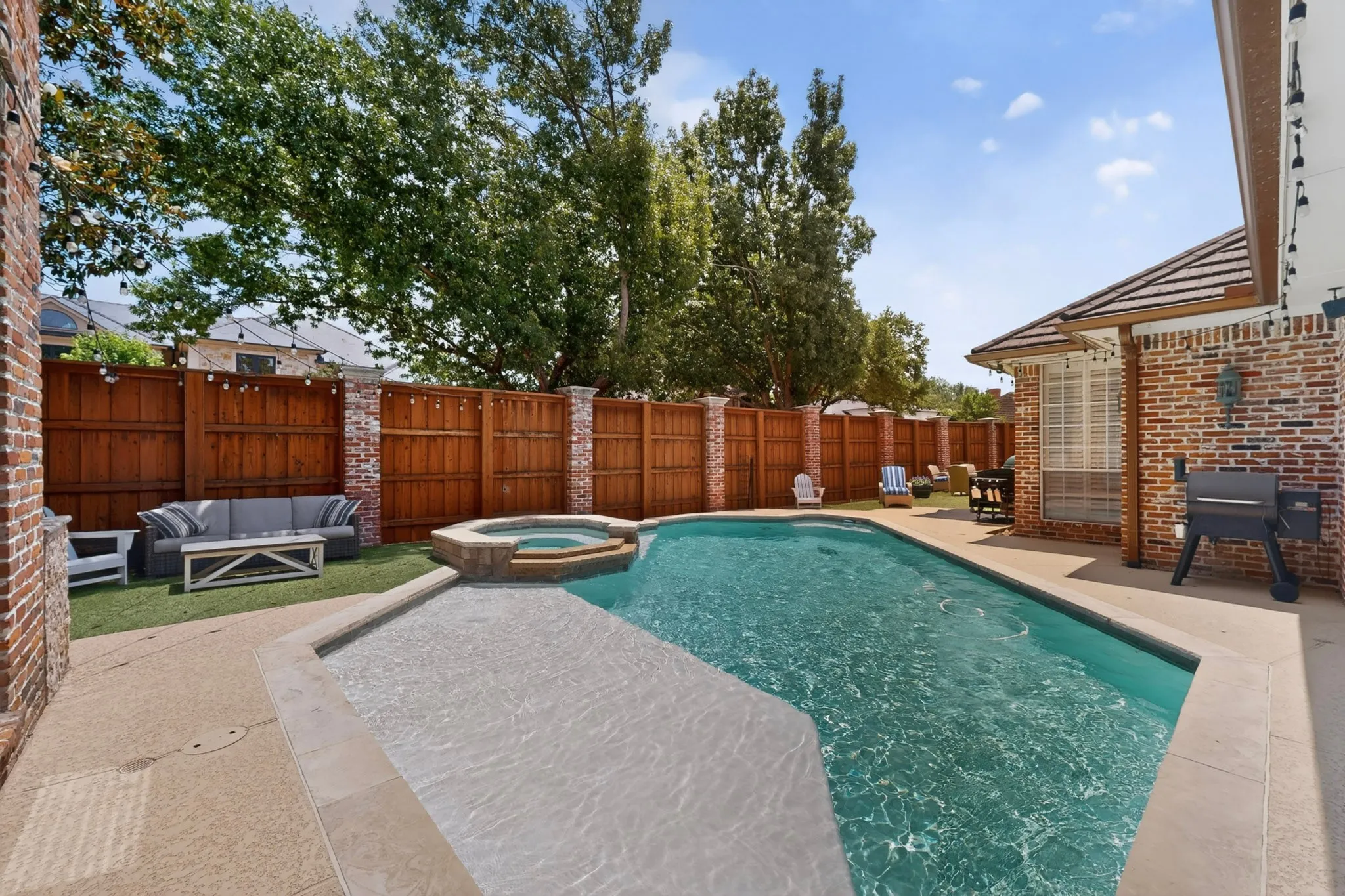 Single Family Residence For Sale in Collin County , 5700 Walden Drive, Plano, Texas 75093, 4 Bedroom, 5 Bathroom, 3 Garage spaces, 4,538 Sqft, built in 1994, mls#21289536, Real Estate Agent in Plano, Homes For Sale in Collin county, Homes For Sale in Plano, Realtor in Plano Texas, Real Estate Brokerage Independent Realty Texas, Luminita Cordes Realtor