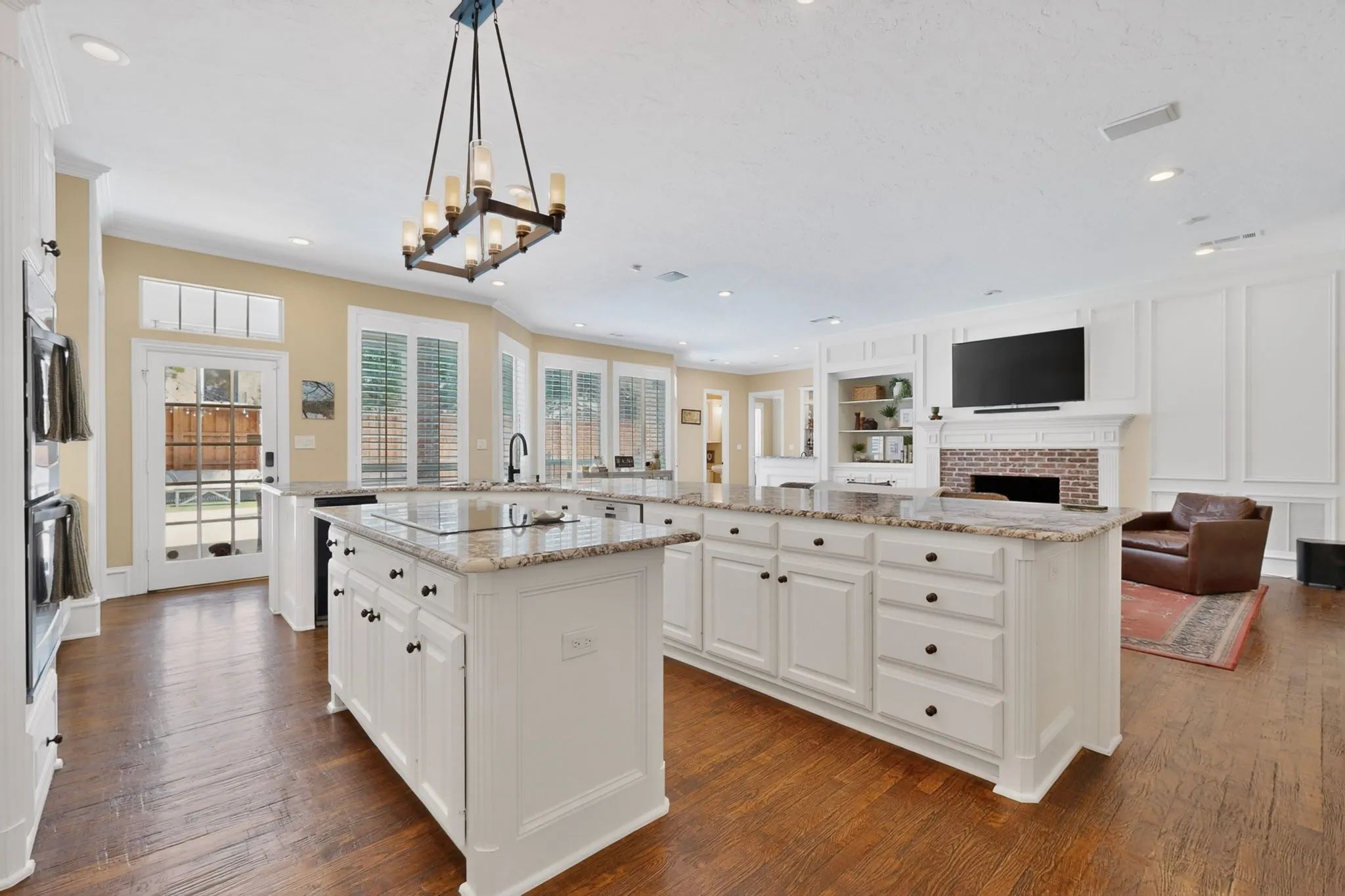 Single Family Residence For Sale in Collin County , 5700 Walden Drive, Plano, Texas 75093, 4 Bedroom, 5 Bathroom, 3 Garage spaces, 4,538 Sqft, built in 1994, mls#21289536, Real Estate Agent in Plano, Homes For Sale in Collin county, Homes For Sale in Plano, Realtor in Plano Texas, Real Estate Brokerage Independent Realty Texas, Luminita Cordes Realtor