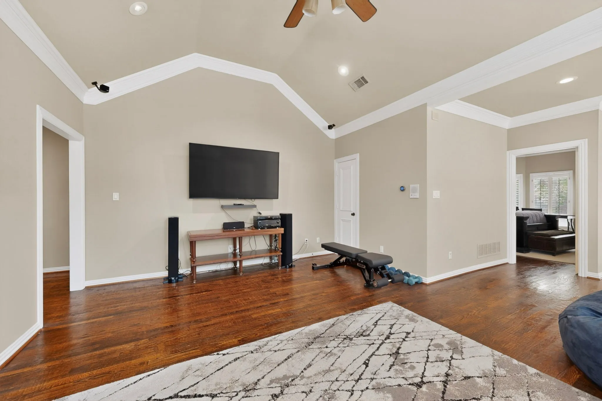 Single Family Residence For Sale in Collin County , 5700 Walden Drive, Plano, Texas 75093, 4 Bedroom, 5 Bathroom, 3 Garage spaces, 4,538 Sqft, built in 1994, mls#21289536, Real Estate Agent in Plano, Homes For Sale in Collin county, Homes For Sale in Plano, Realtor in Plano Texas, Real Estate Brokerage Independent Realty Texas, Luminita Cordes Realtor