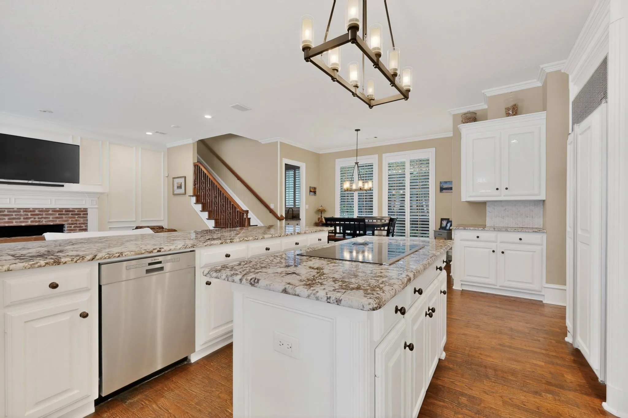 Single Family Residence For Sale in Collin County , 5700 Walden Drive, Plano, Texas 75093, 4 Bedroom, 5 Bathroom, 3 Garage spaces, 4,538 Sqft, built in 1994, mls#21289536, Real Estate Agent in Plano, Homes For Sale in Collin county, Homes For Sale in Plano, Realtor in Plano Texas, Real Estate Brokerage Independent Realty Texas, Luminita Cordes Realtor