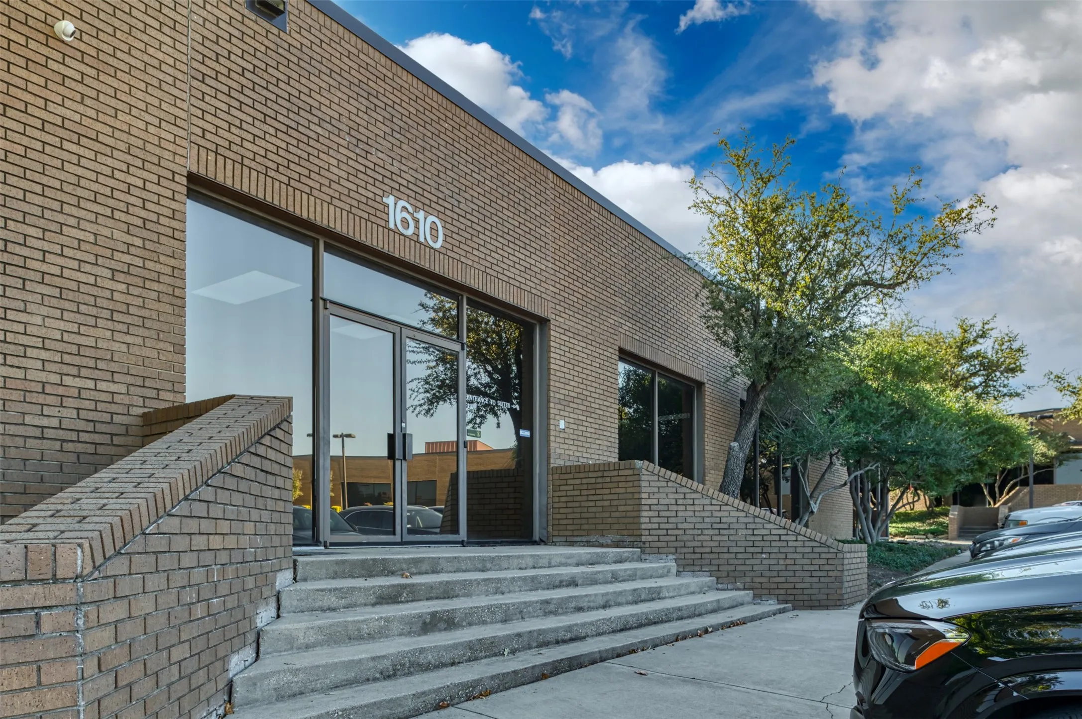 Office For Rent in Dallas County , 1610 Corporate Court 100, Irving, Texas 75038, 0, 0, Garage spaces, 0 Sqft, built in 1982, Price $7,872, mls#21296642, Real Estate Agent in Irving, Homes For Rent in Dallas county, Homes For Rent in Irving, Realtor in Irving Texas, Real Estate Brokerage Independent Realty Texas, Luminita Cordes Realtor