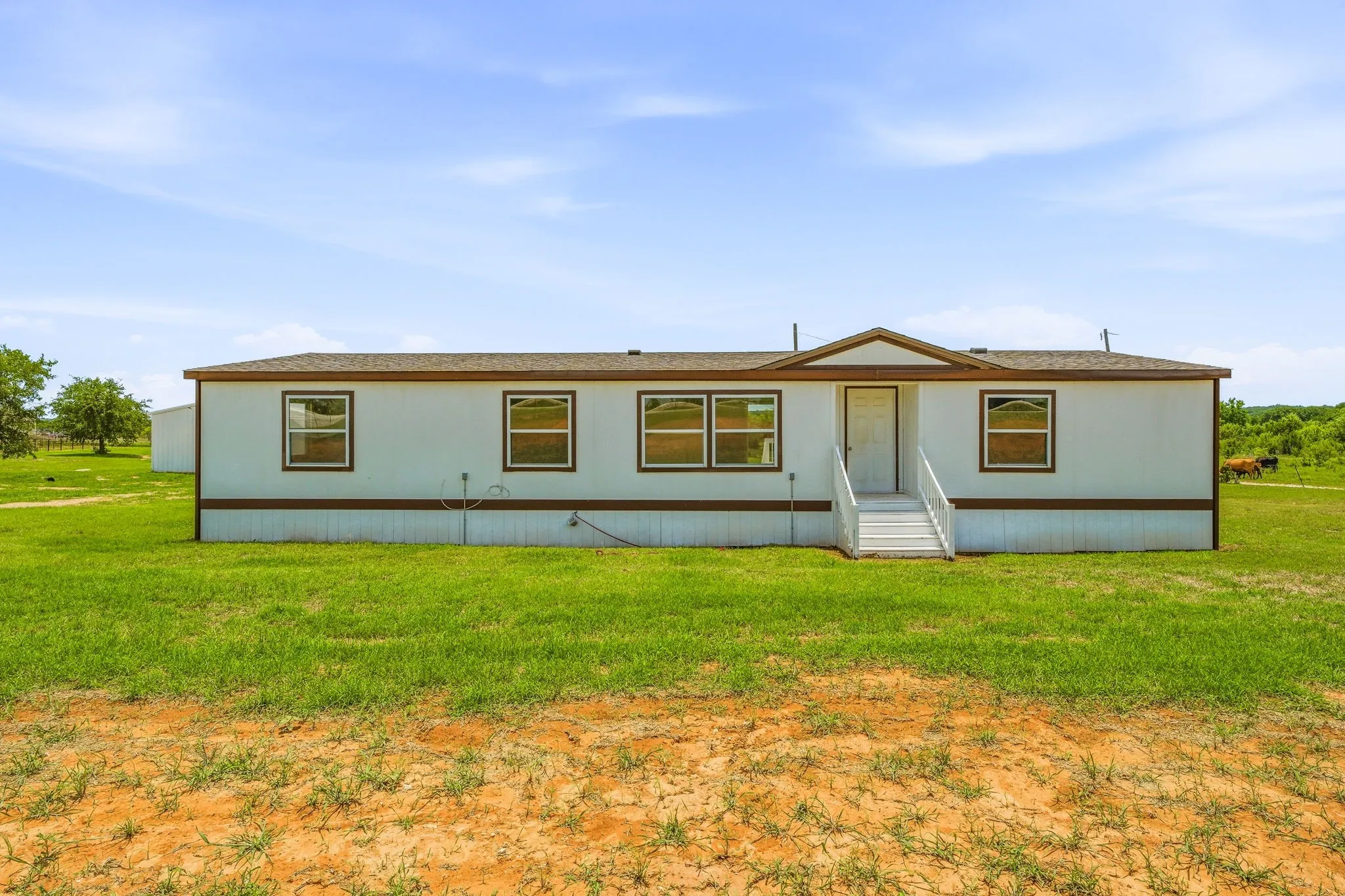 Mobile Home For Sale in Erath County , 4850 County Road 179, Stephenville, Texas 76401, 3 Bedroom, 2 Bathroom, Garage spaces, 1,680 Sqft, built in 1979, mls#21296406, Real Estate Agent in Stephenville, Homes For Sale in Erath county, Homes For Sale in Stephenville, Realtor in Stephenville Texas, Real Estate Brokerage Independent Realty Texas, Luminita Cordes Realtor