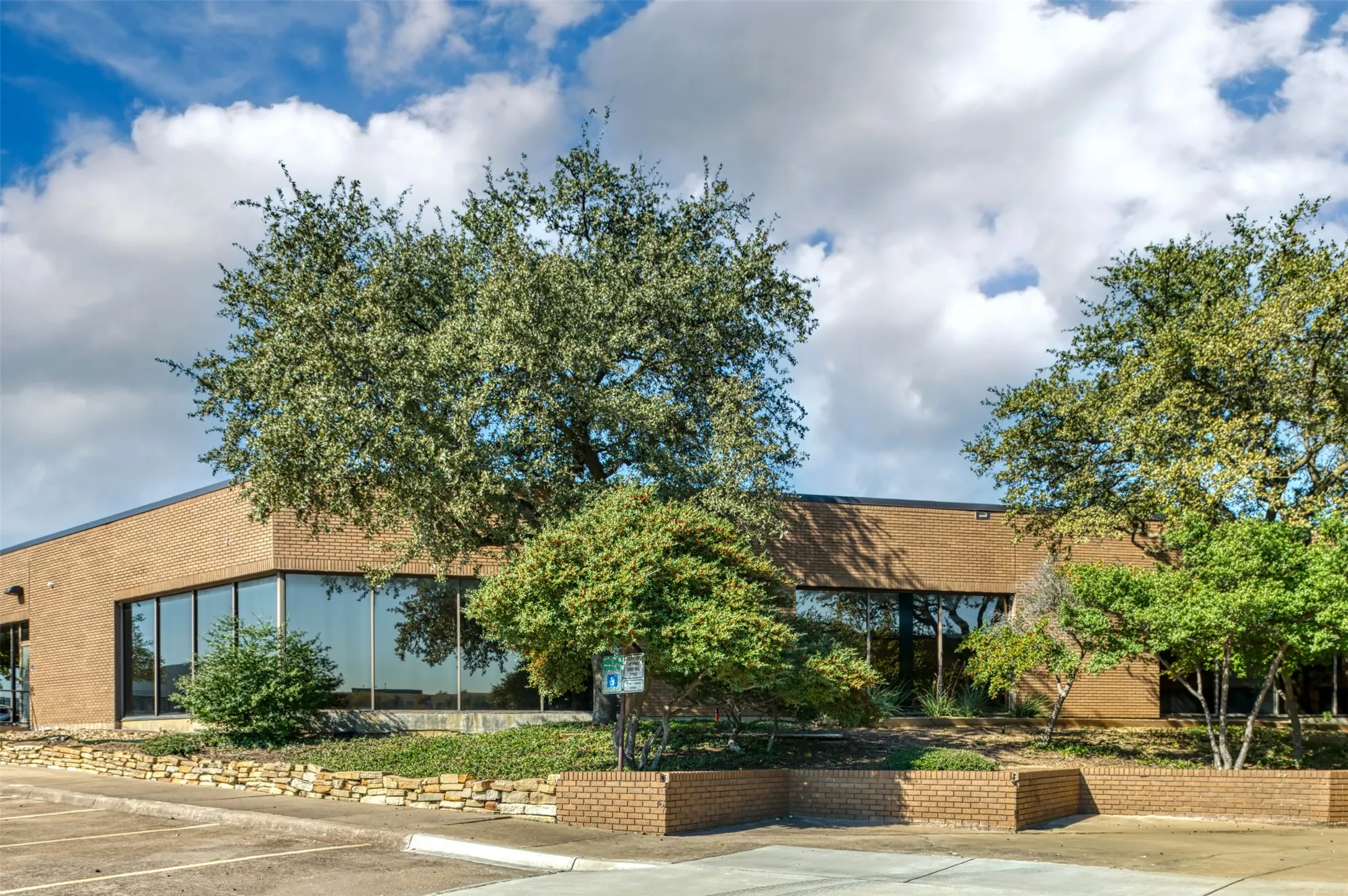 Office For Rent in Dallas County , 1610 Corporate Court 110, Irving, Texas 75038, 0, 0, Garage spaces, 0 Sqft, built in 1982, mls#21296653, Real Estate Agent in Irving, Homes For Rent in Dallas county, Homes For Rent in Irving, Realtor in Irving Texas, Real Estate Brokerage Independent Realty Texas, Luminita Cordes Realtor